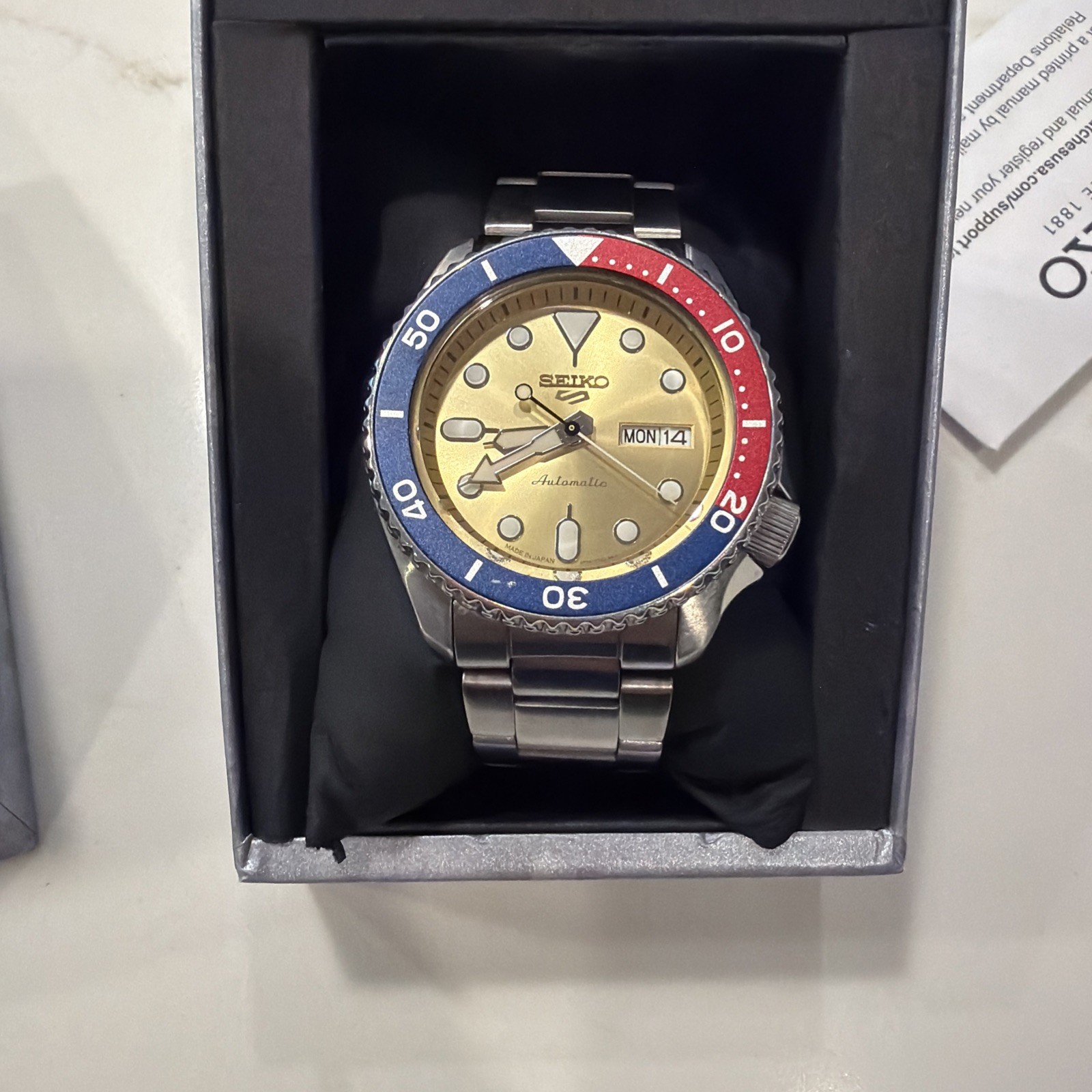 Seiko 5 SRPH19 Sports Limited Edition BEATMAKER Box & Papers