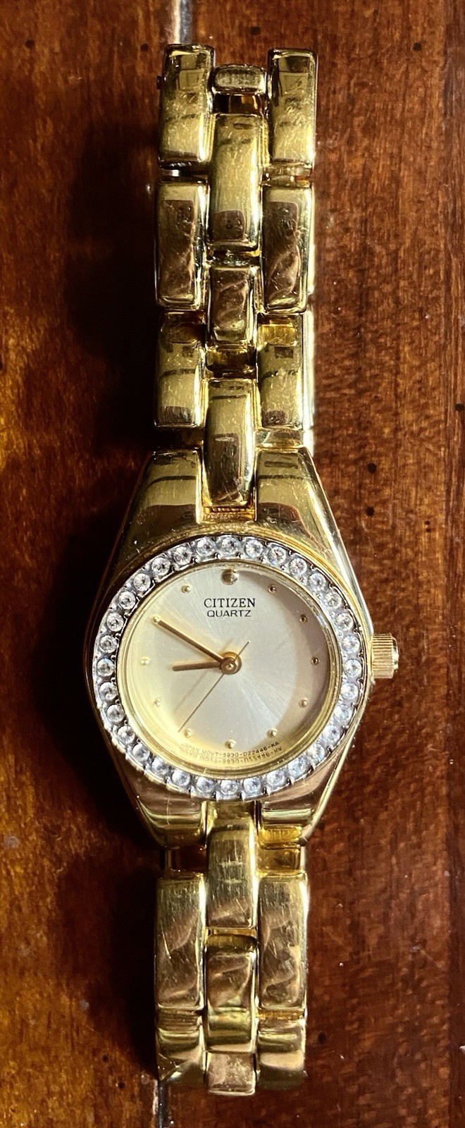 Citizen Ladies Watch Gold Iced Dial Push Button Clasp Fits 6” Wrists New Battery