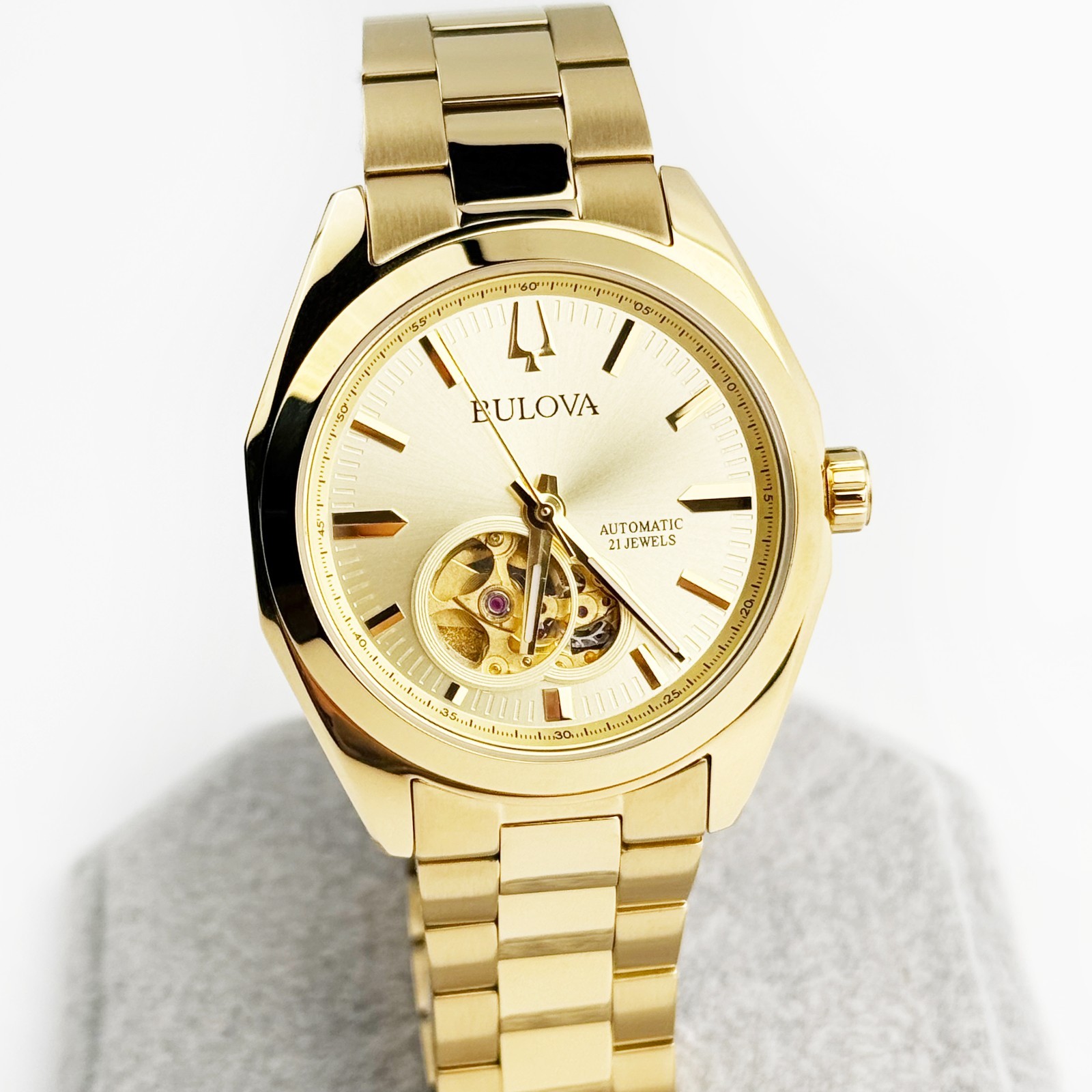 Bulova Surveyor Classic Automatic Exquisite Fashion Men’s Watch 39 mm 97A182