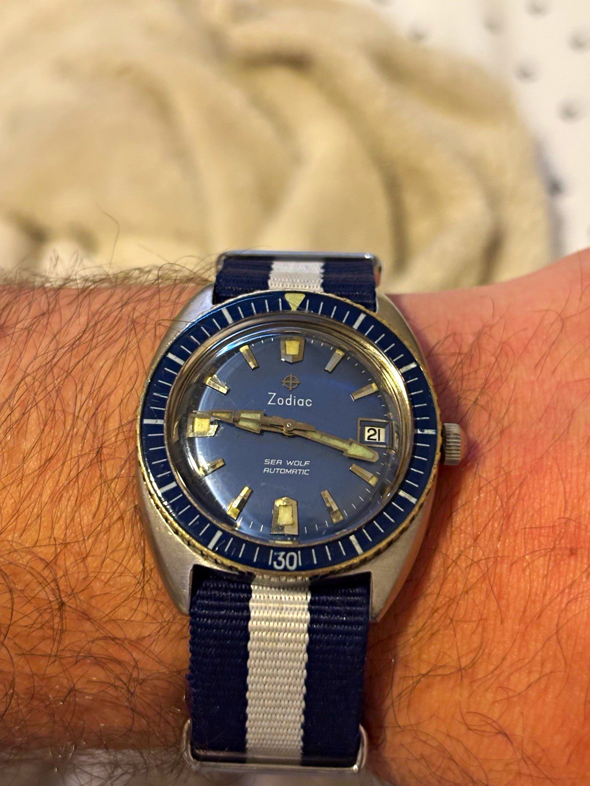 Vintage Zodiac Sea Wolf Diver Automatic Watch Blue Dial Gold Date 36mm NATOStrap