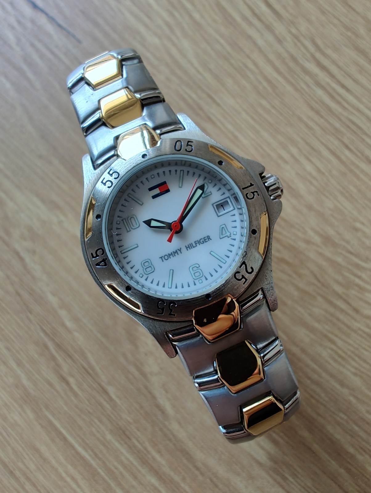 NOS Vintage Tommy Hilfiger Women’s Watch Two Tone White Dial Ref F80008 Ronda