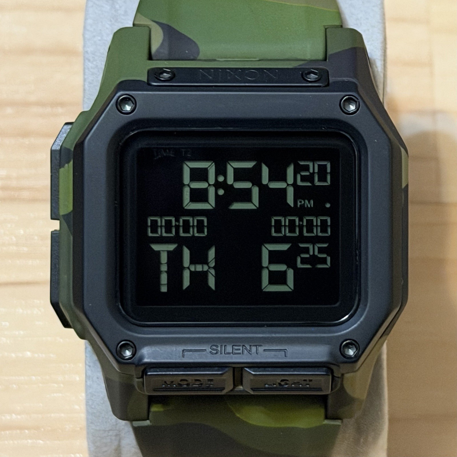 Nixon The Regulus Multicam Brown Green Camo Neg Display Surf Men’s Digital Watch