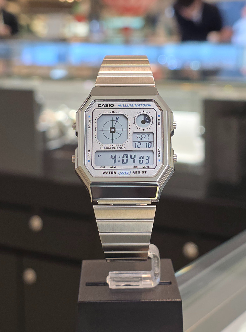 Casio A130WE-7ADF Vintage Silver Digital Watch Analog Style LCD World Time