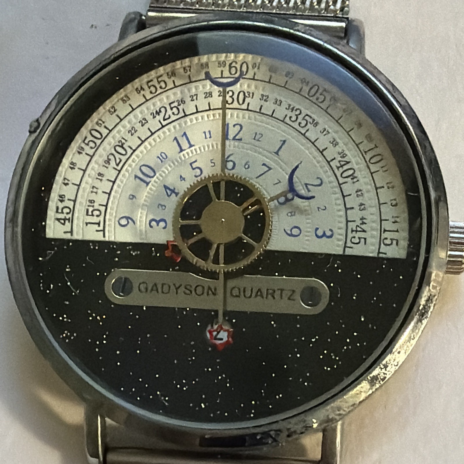 Gadyson Quartz 40mm Silver Stainless Steel Black/White Arabic Dial Mesh Band