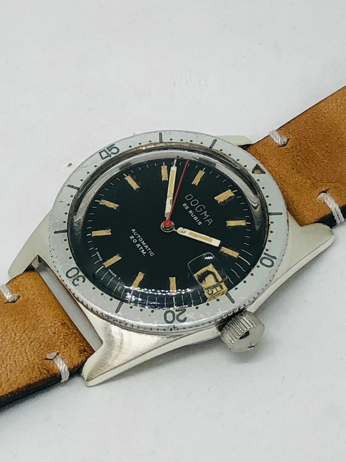 RARE DOGMA DE LUX AUTOMATIC DIVER`S Ref.511301 Cal. F 4007 200m 20 ATM. CALENDAR