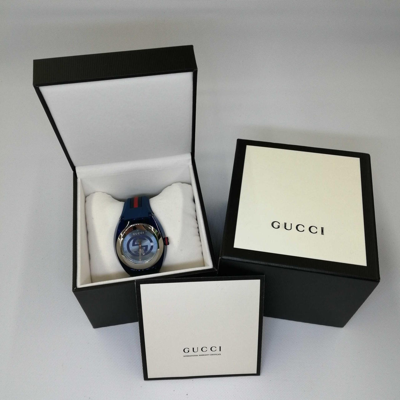 GUCCI YA137104A watch Authentic From Japan