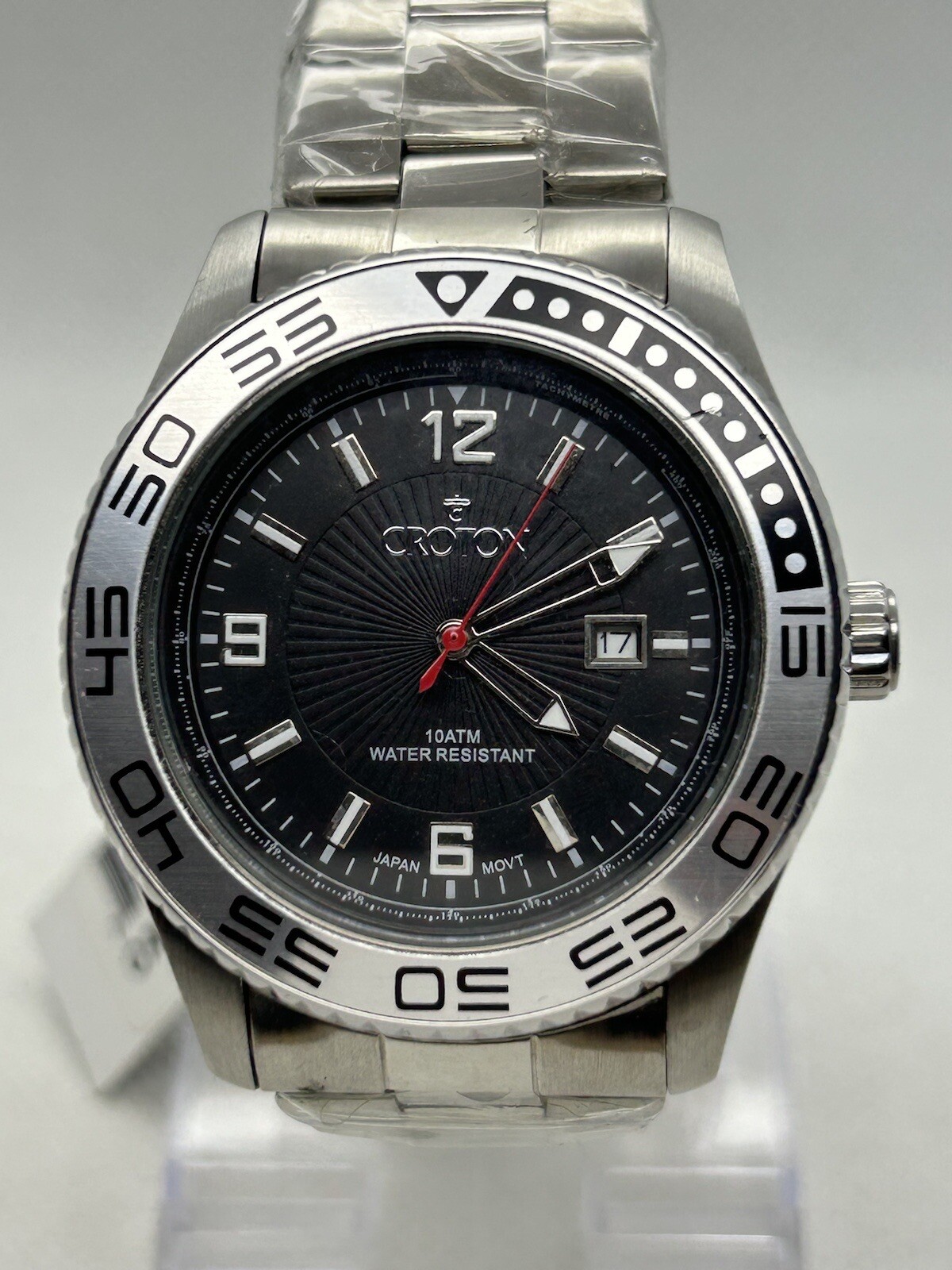 Croton Magnum CA301247 Men’s Silver-Tone Black Dial Watch WR 100M, 43mm