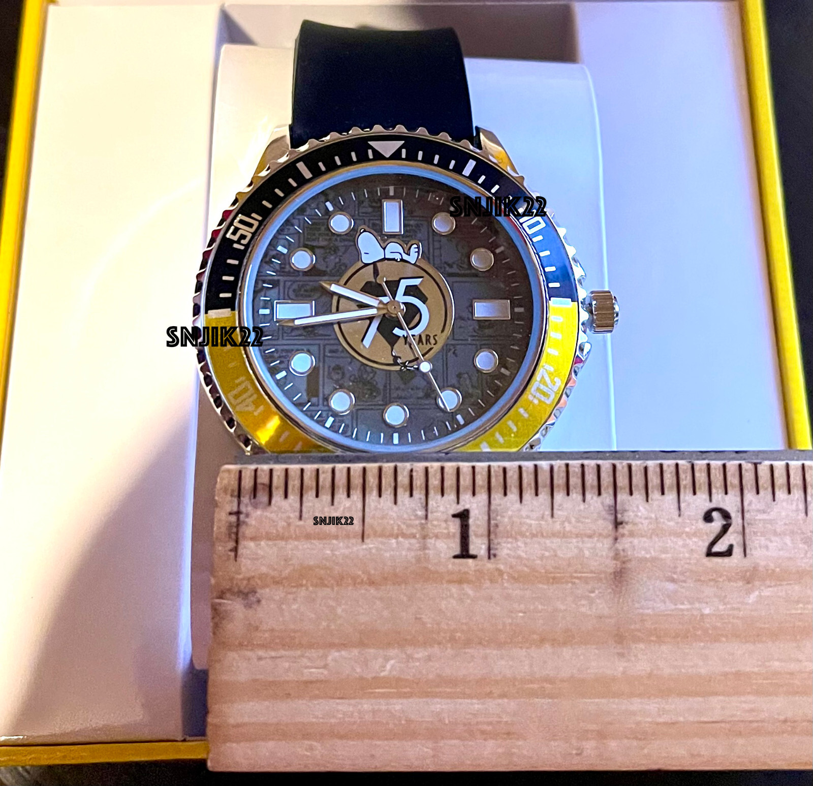 PEANUTS ft. Snoopy – 75th Anniversary Accutime Special Edition Watch (NEW W/BOX)