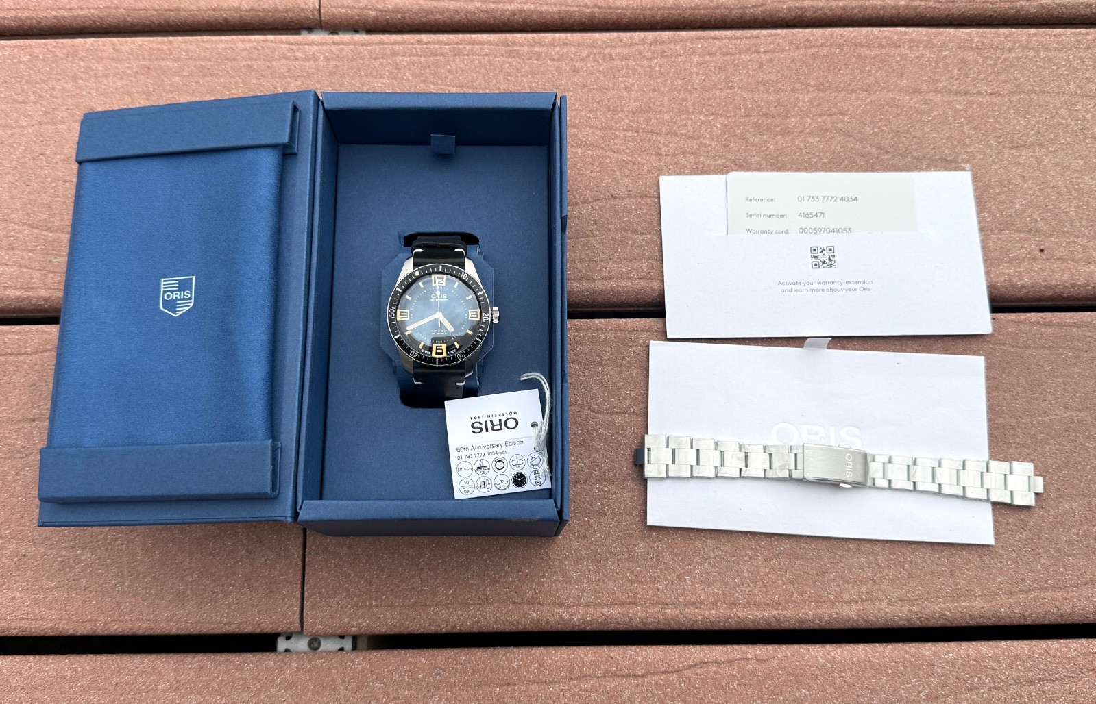 Oris Divers 60th Anniversary Edition 40mm Men’s Watch 01 733 7772 4034-Set