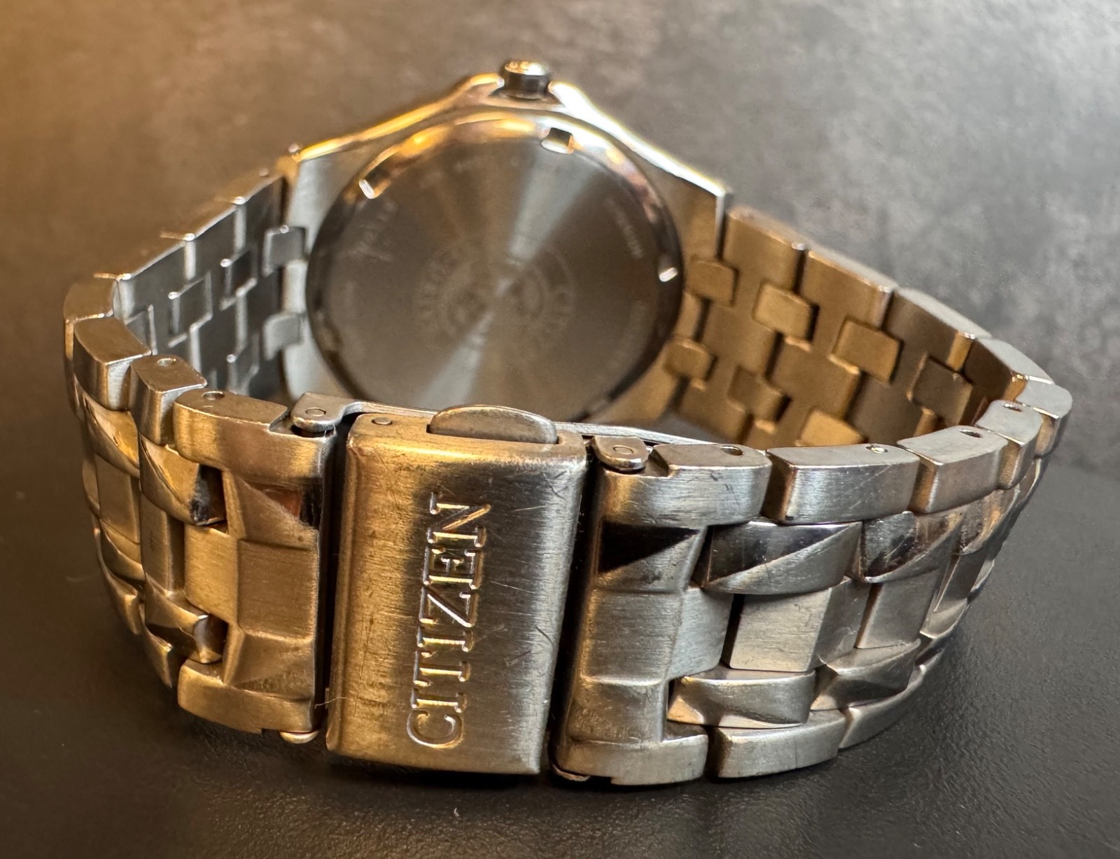 Citizen Eco-Drive Titanium E111-S049938 Men’s Watch Silver Dial Date WR100