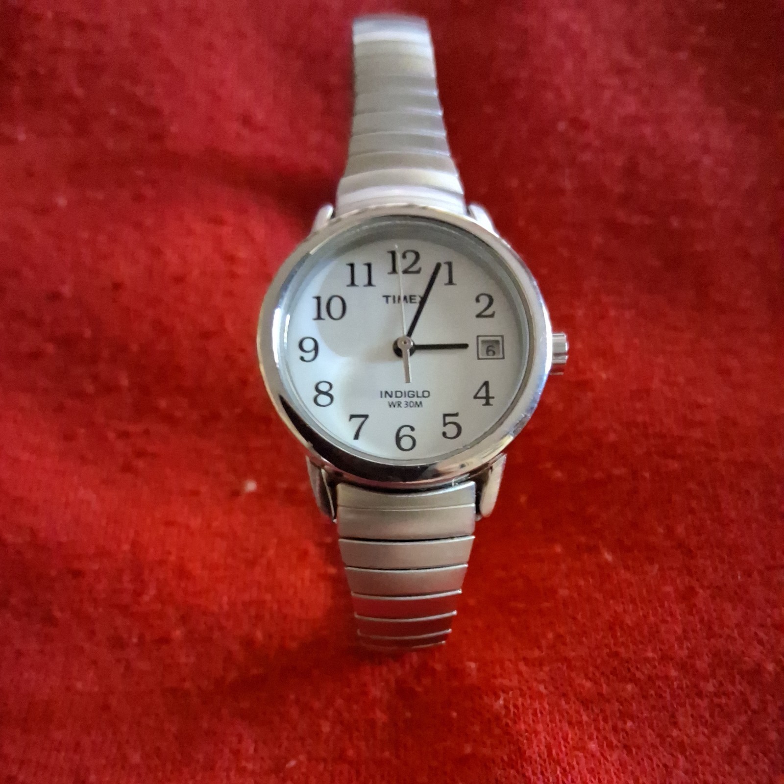 Timex Indiglo Silvertone Date Watch With Tapered 8mm-12mm Stretchable Watch Band
