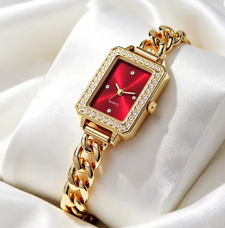 New Rectangular Diamond-encrusted Watch Gold Bracelet Fashion Watch Full Color