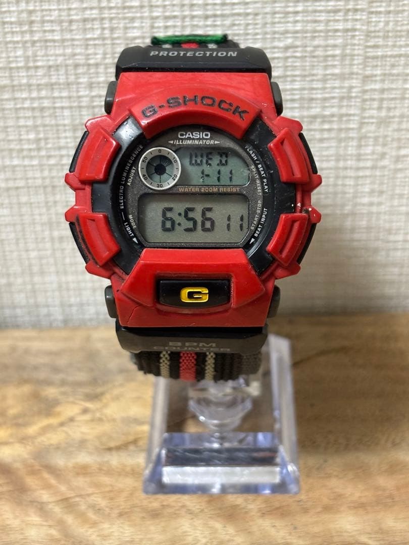 CASIO G-SHOCK Digital Watch, Red