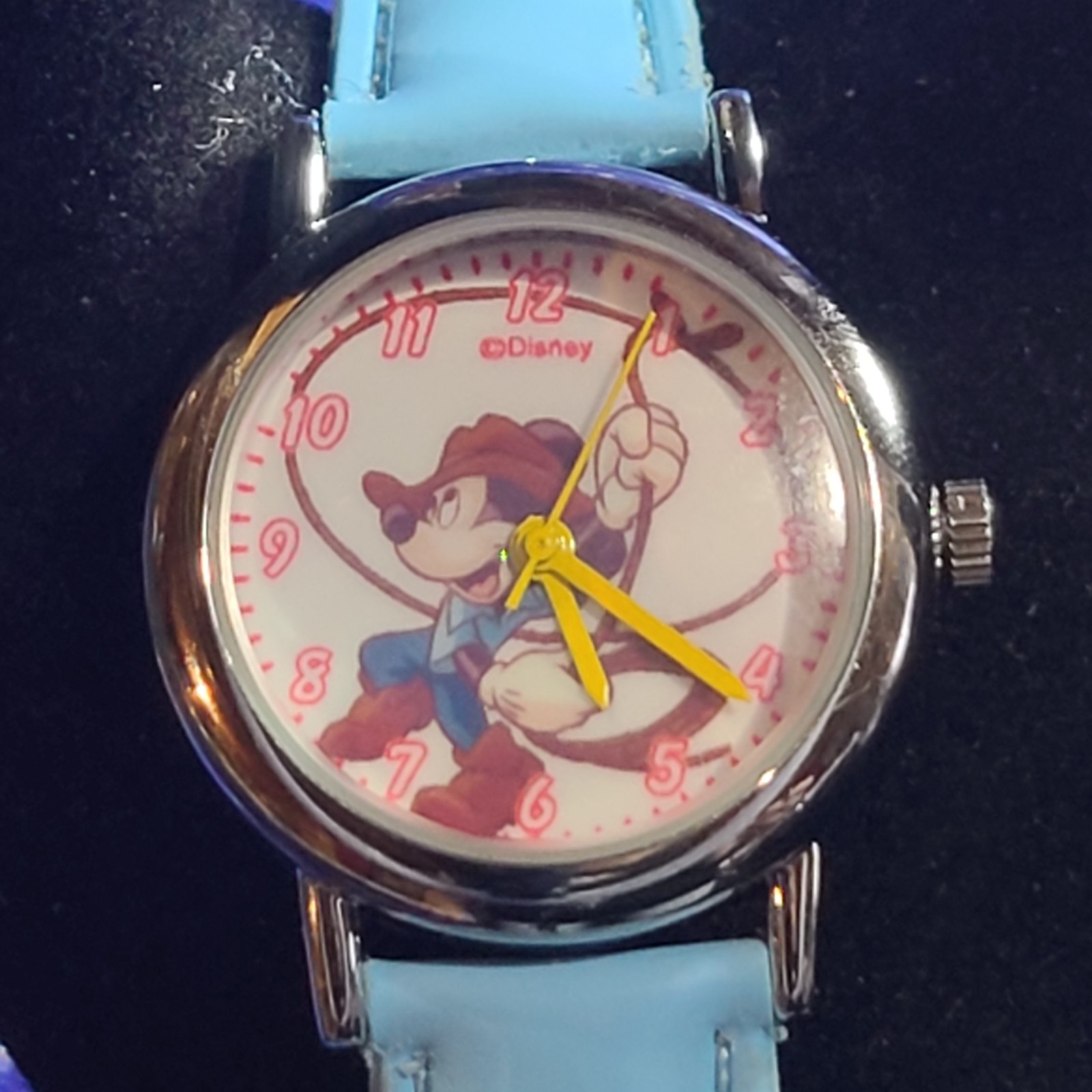 Disney Cowboy Mickey Lasso Watch Chien Chien New Tag Box Ready To Wear | Video