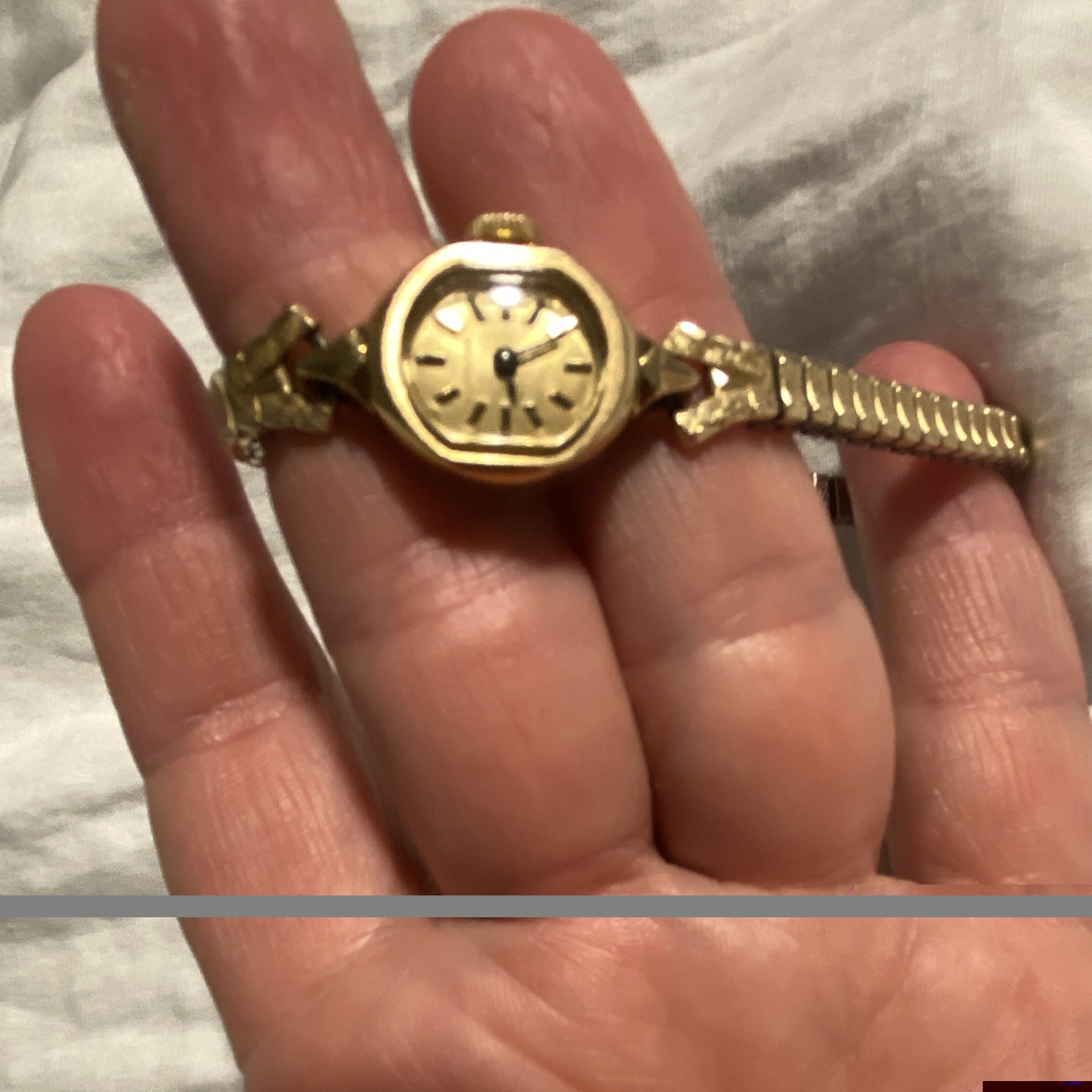 Croton Women’s Gold Tone Oval Analog Bracelet Watch 17 jewel