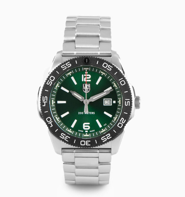 Luminox Pacific Diver Sapphire Green Dial XS.3137 Date Men’s Diver Watch