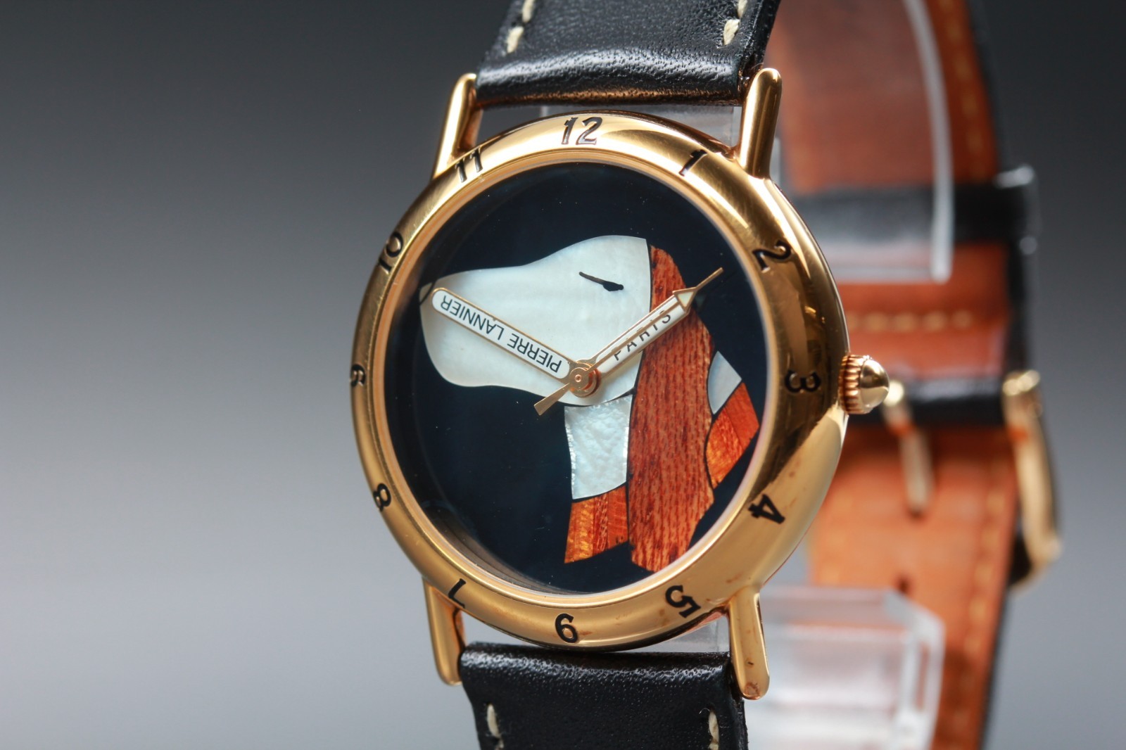 [NEAR MINT] Vintage Pierre Lannier Dog Motif Shell Dial Men’s Quartz Watch JAPAN
