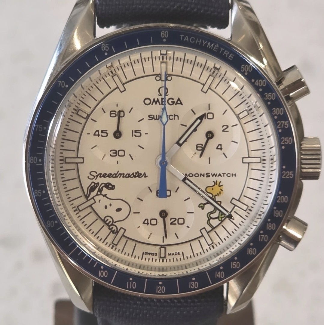 Swatch Bioceramic MoonSwatch Mission TO THE SNOOPY MOON PHASE