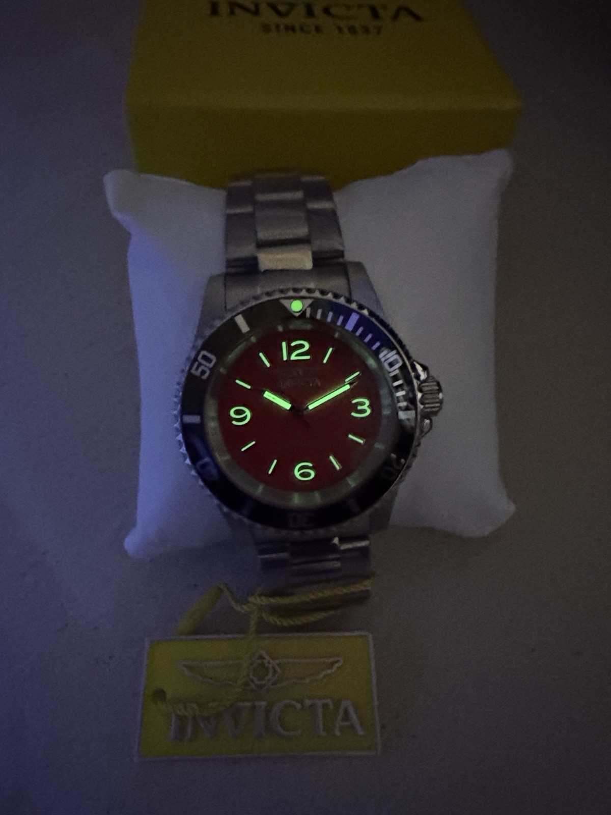 Invicta Specialty Rowan Red Dial Black Bezel 40mm Quartz Dive Watch NIB