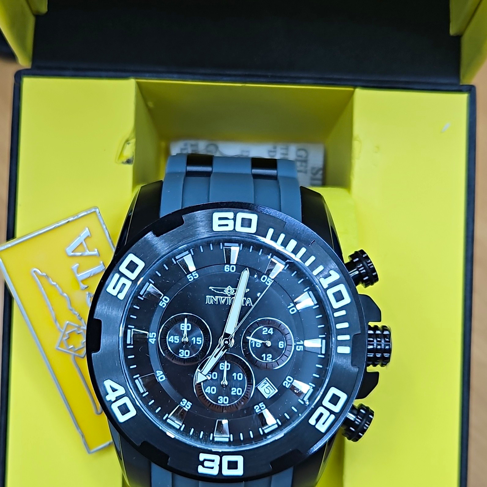 Invicta Pro Diver Men’s Quartz Chronograph 50.8mm Black Dial Gray Strap