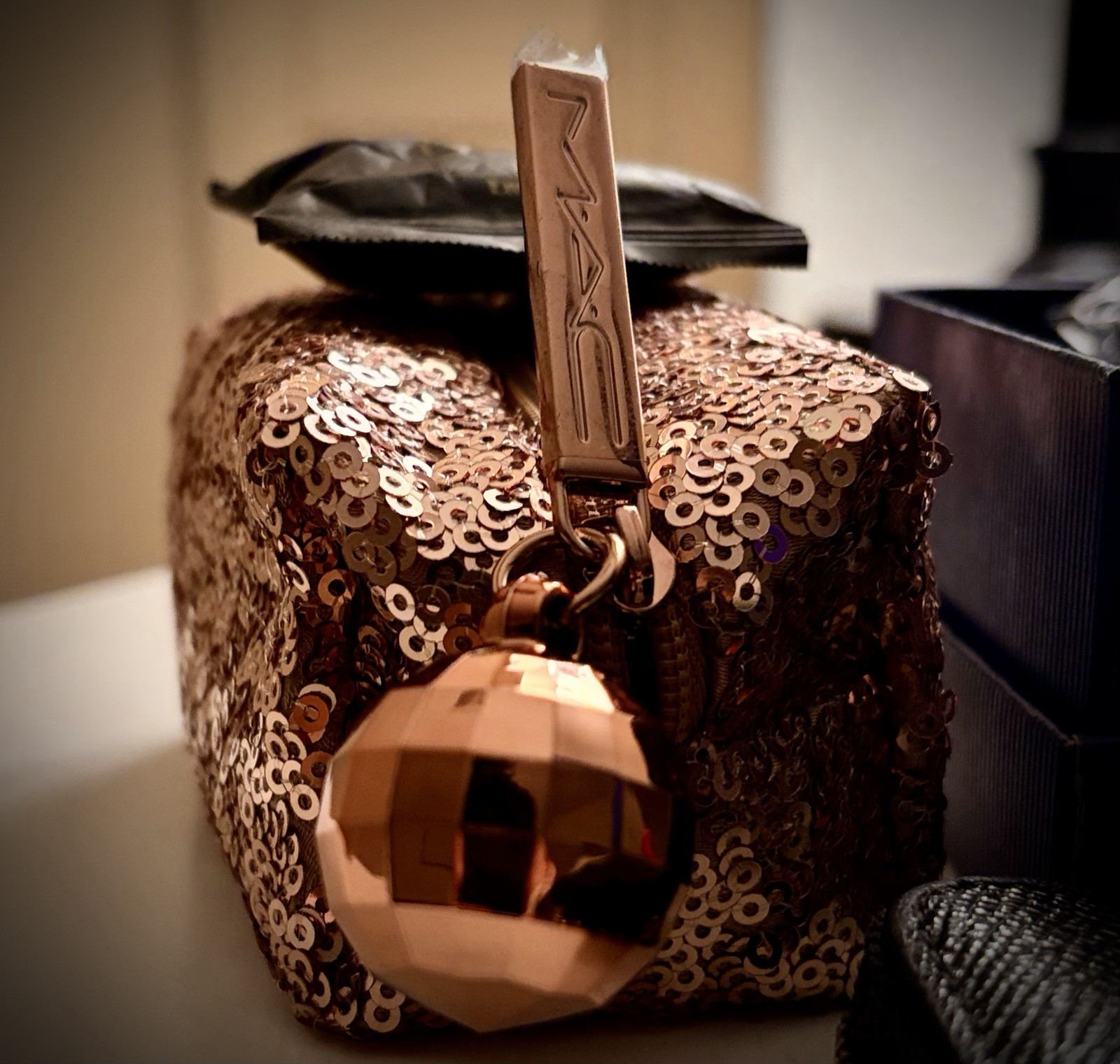 COACH • 2 STRADA Cuff Watch’s• •EMIRATES TRAVEL AIRPLUGS• MAC MAKE-UP Bag w/2 💄