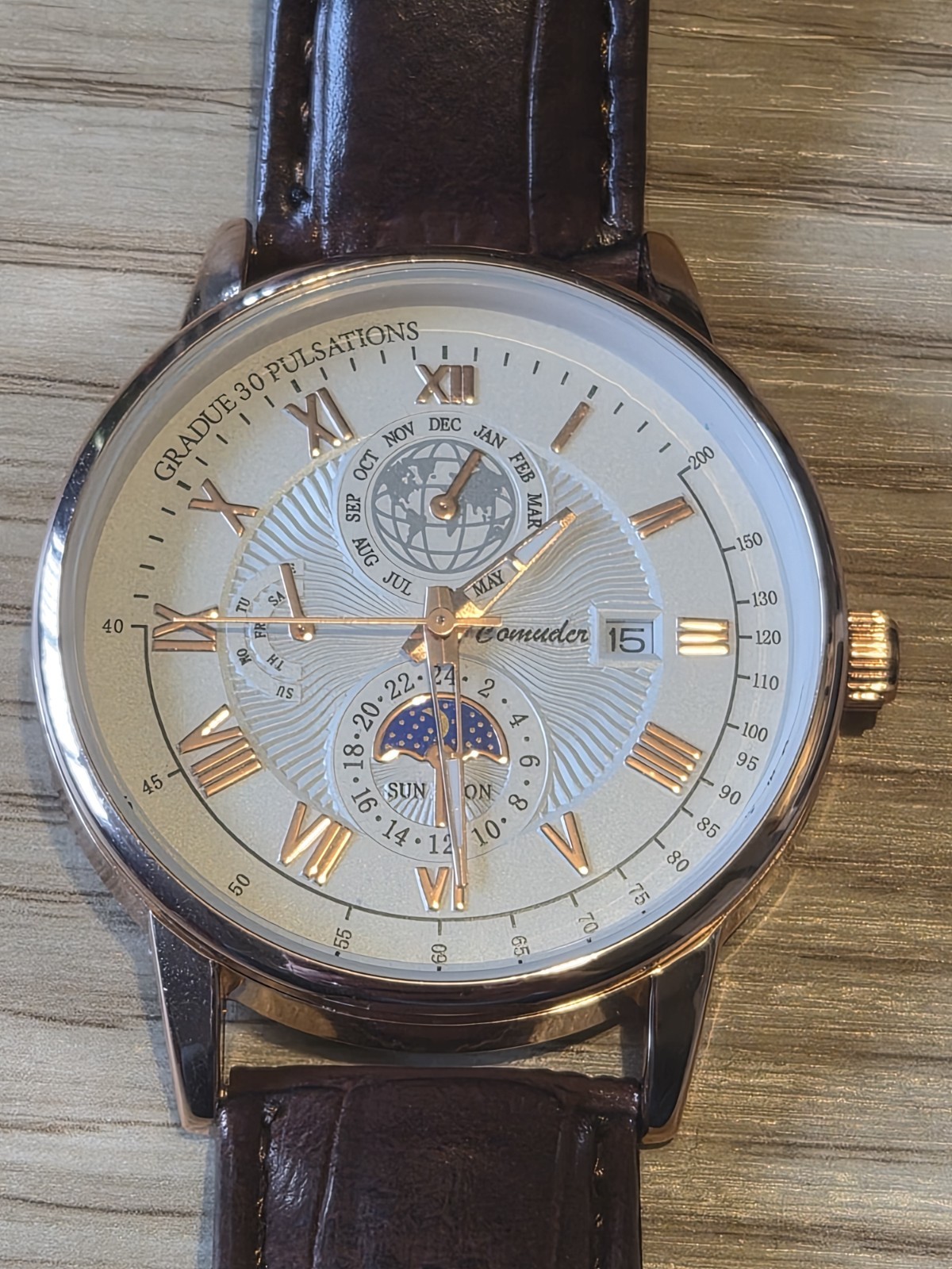 Men’s Fashion Wristwatch – Smart Casual Style – New Battery Fitted
