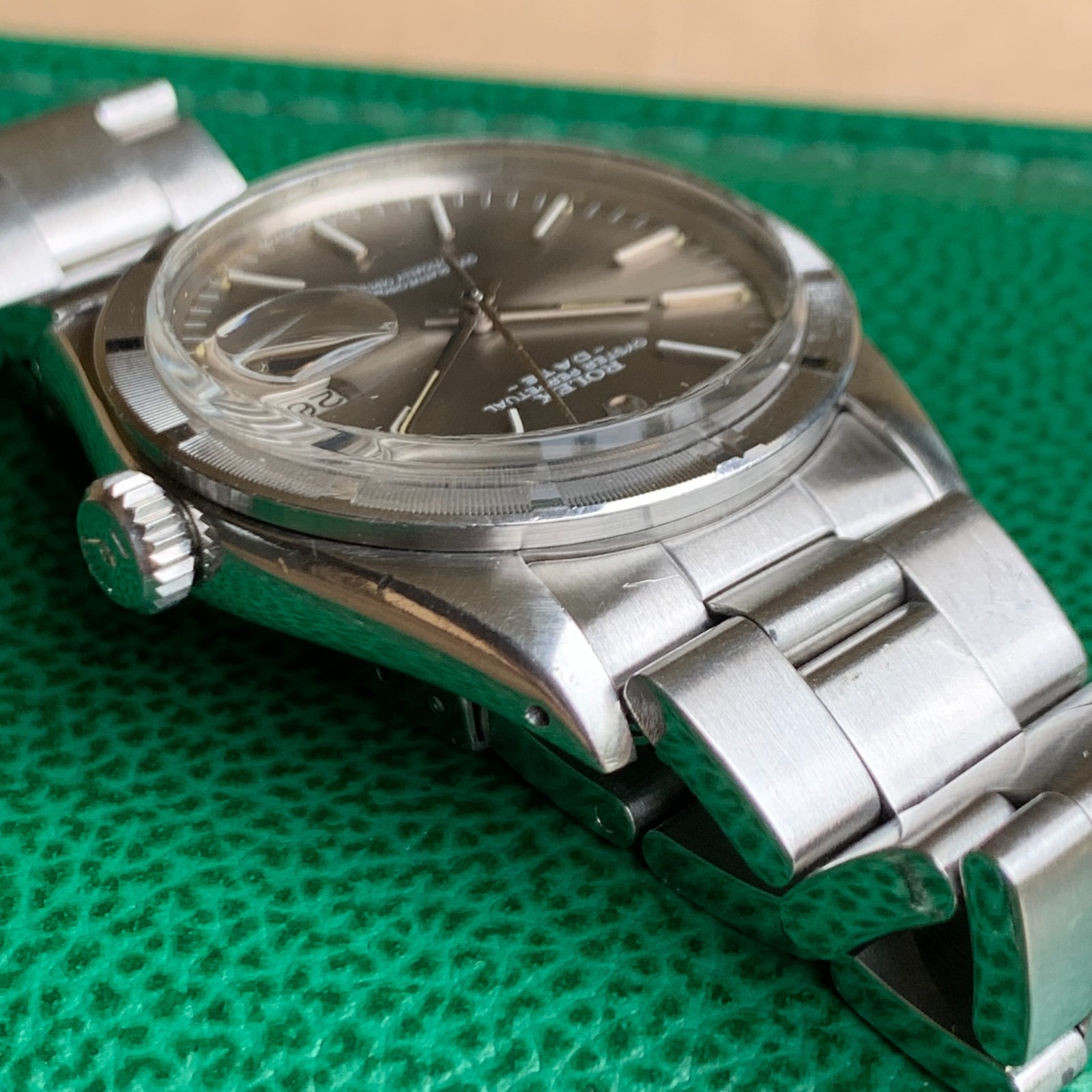 1979 Rolex Date Ref. 1501 – Rare Grey Sigma Dial – Automatic Steel Wristwatch