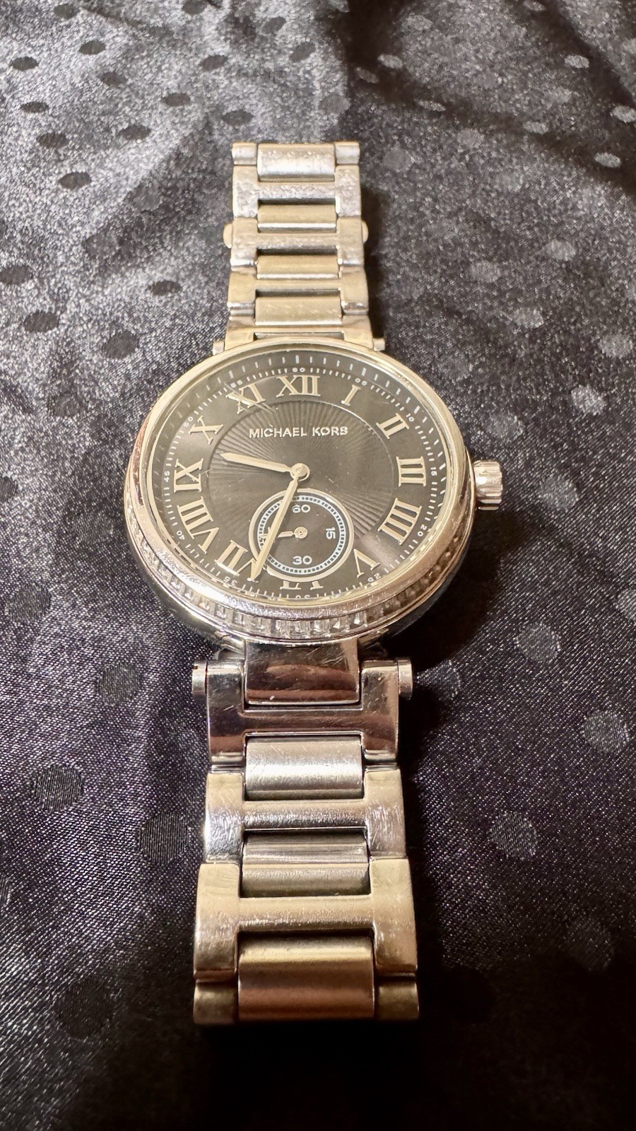 Michael Kors MK6053 Women’s Silver Watch Black Dial Crystal Bezel Needs Battery