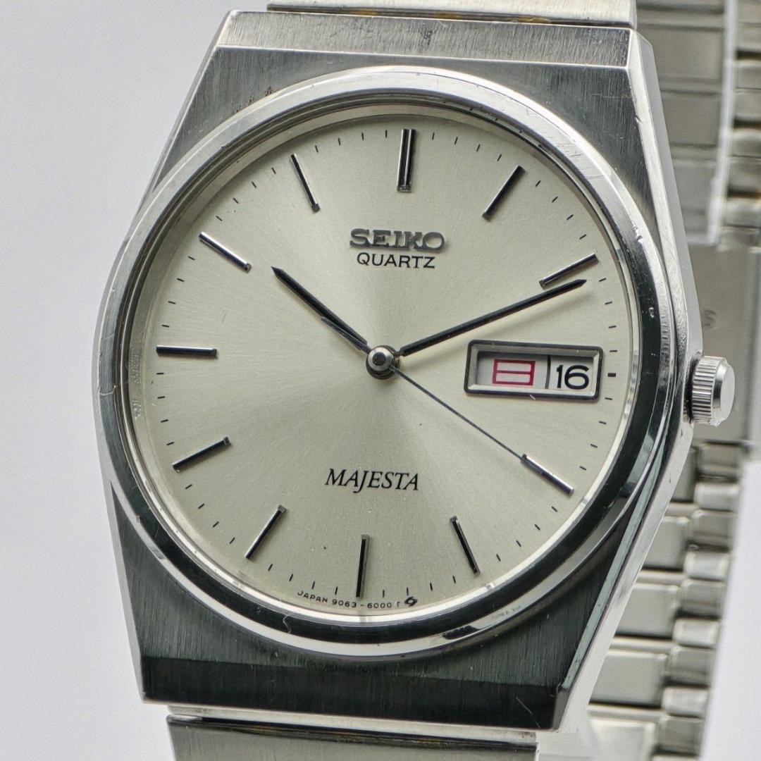 Seiko 9063-6000 Quartz Silver Dial 31.9 mm Men Preowned Analog Wristwatch Japan