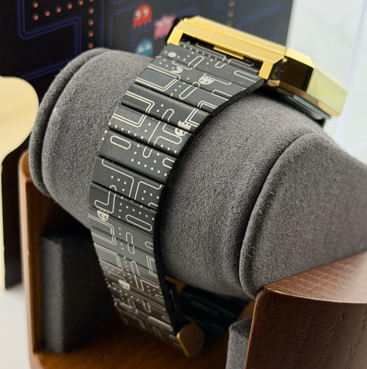 Pac-Man & Casio Collaborated New Watch
