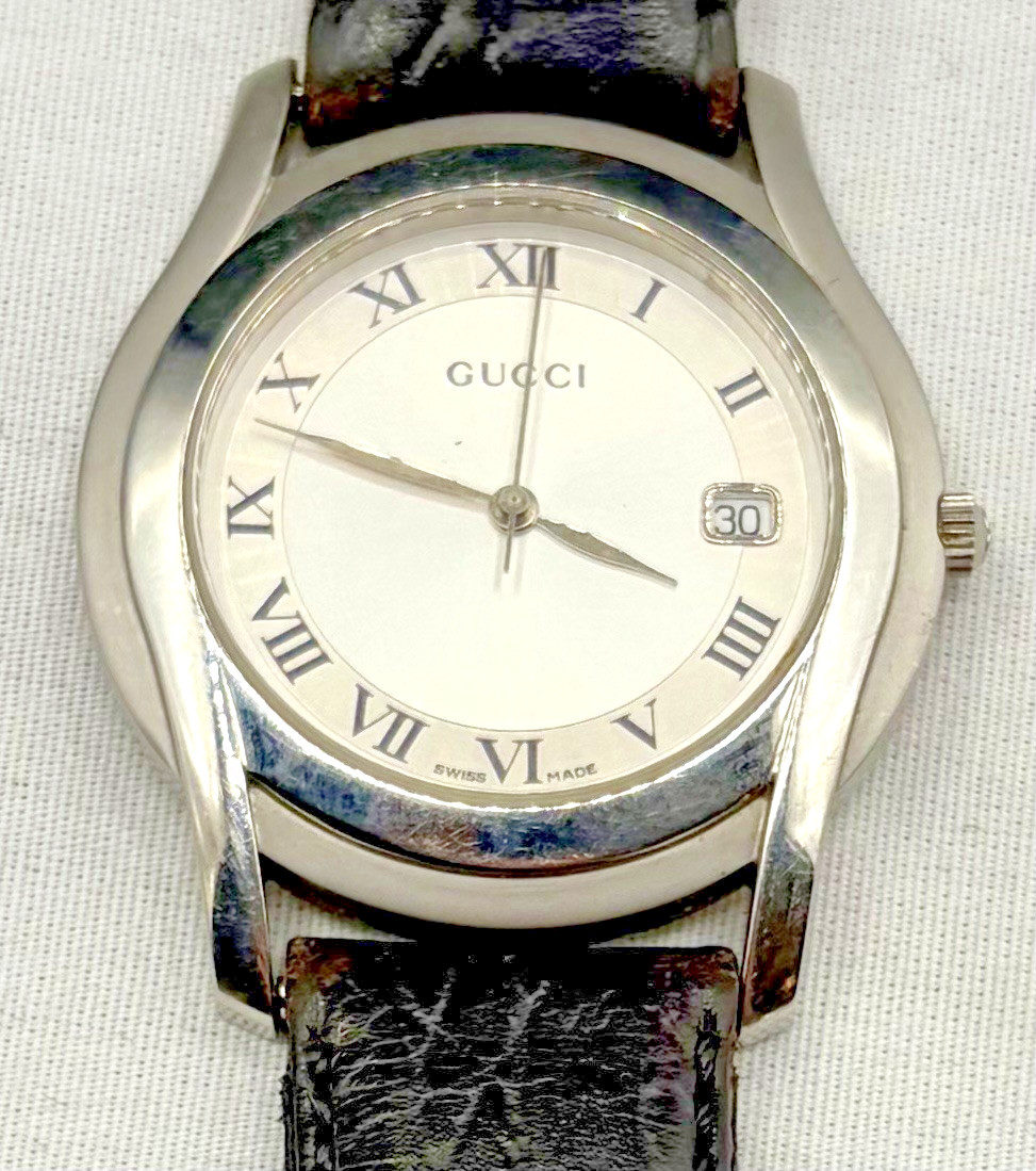 GUCCI 5500M Silver Roman Dial Date 35mm Quartz Men’s Watch Swiss Leather Band