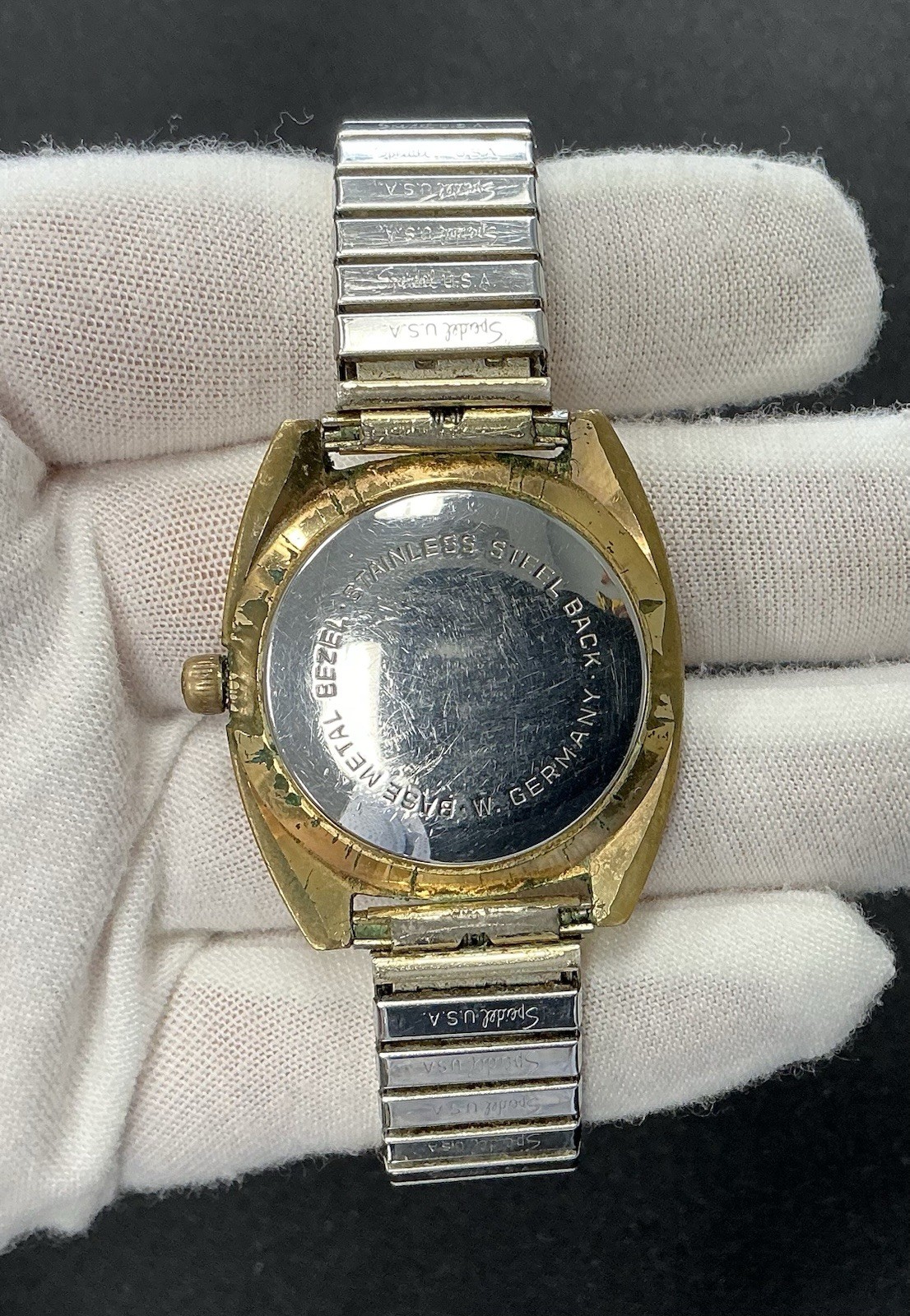 Vintage Helbros Automatic Day-Date – West Germany