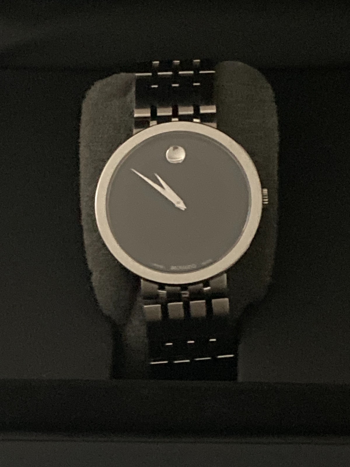 Movado Museum Classic Men’s Swiss Luxury Watch Stainless Steel Black Dial