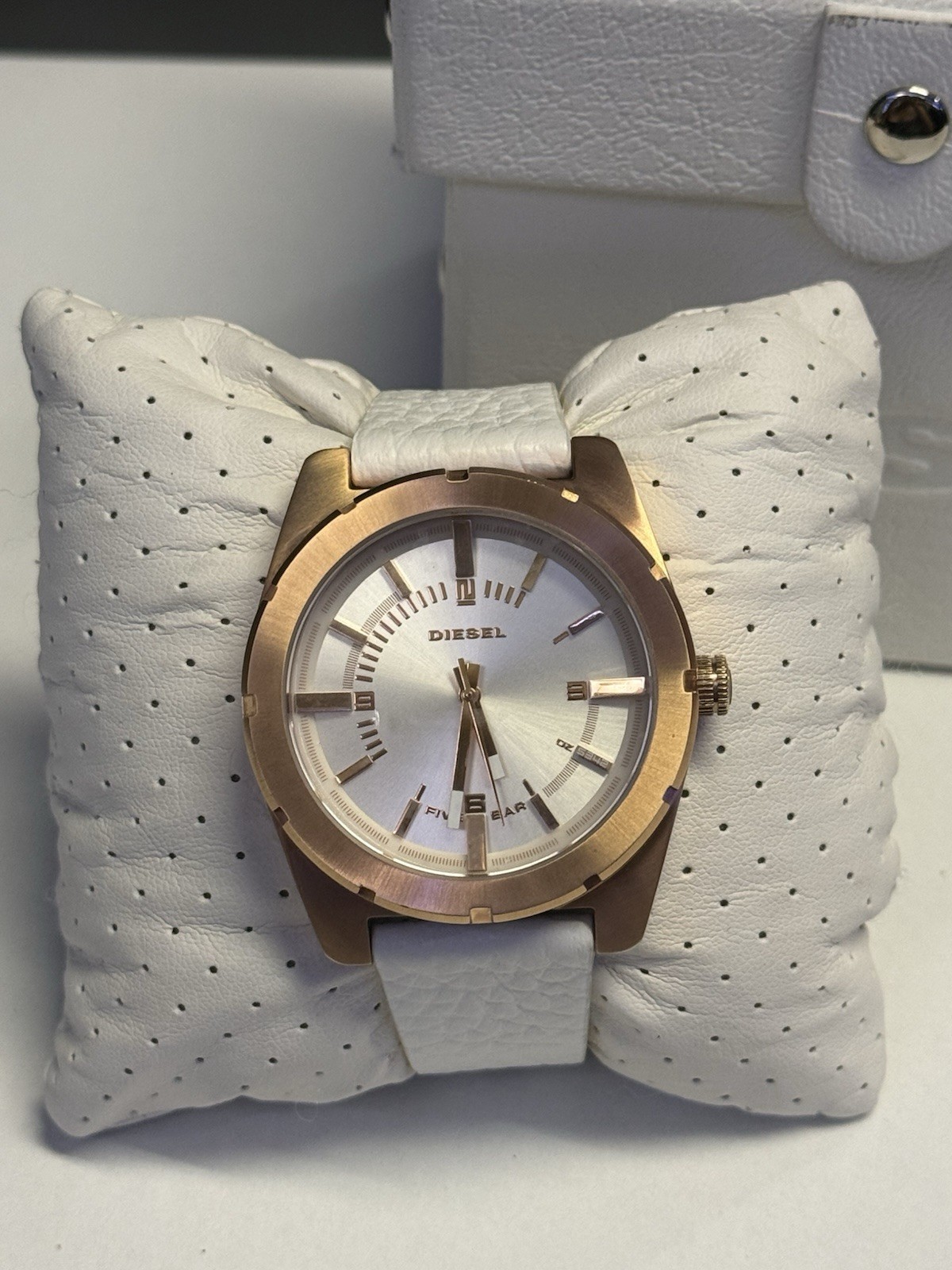 Diesel DZ5342 Rose Gold White Leather Quartz Women’s Watch New With Tags