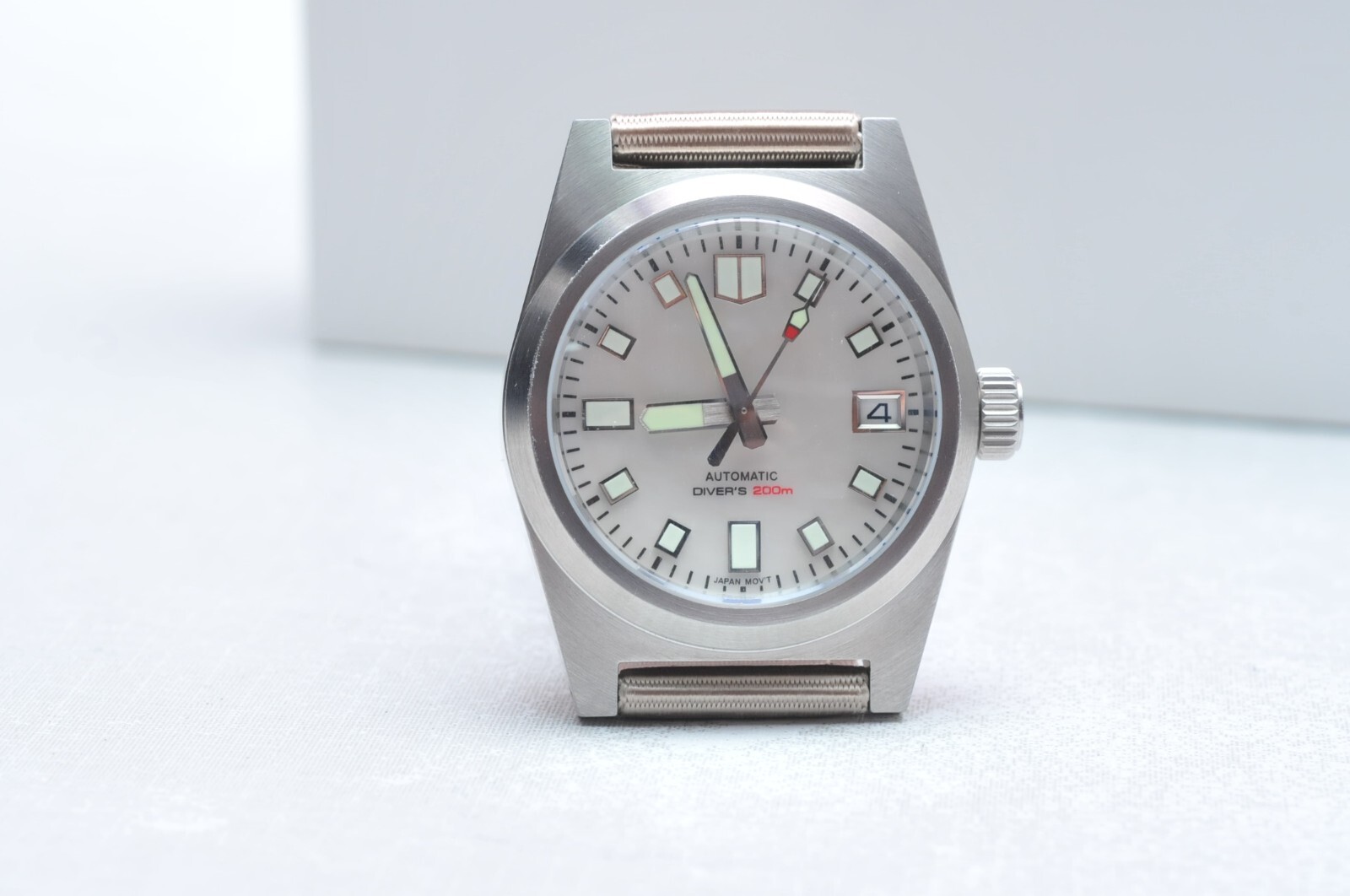 38mm NH35 Automatic Mens Watch Sapphire Glass Pearl Shell Dial Military Canvas