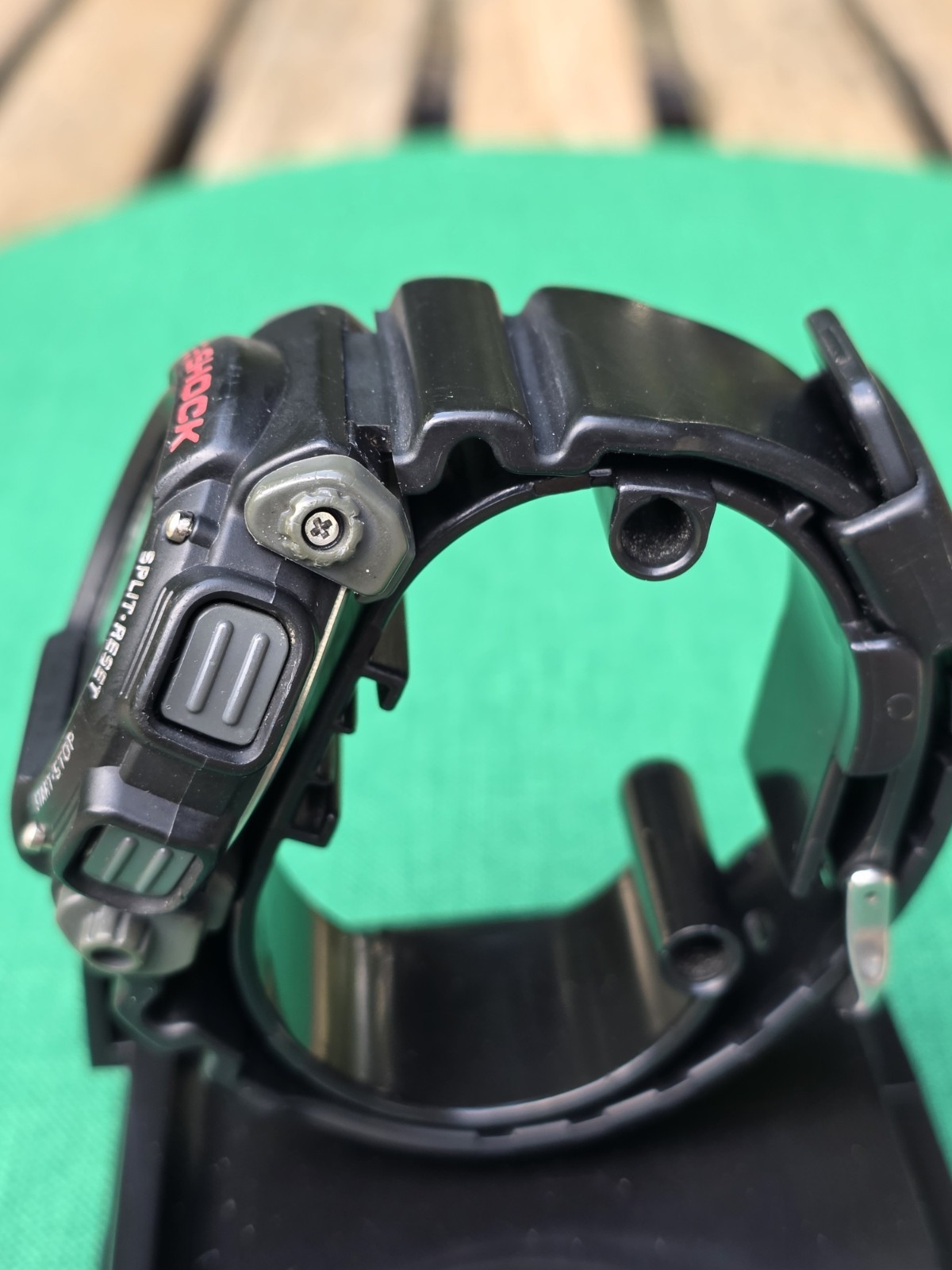 Casio G-Shock DW-9052 1659 Black Red Trim 45mm 200m Water Resistant New Battery
