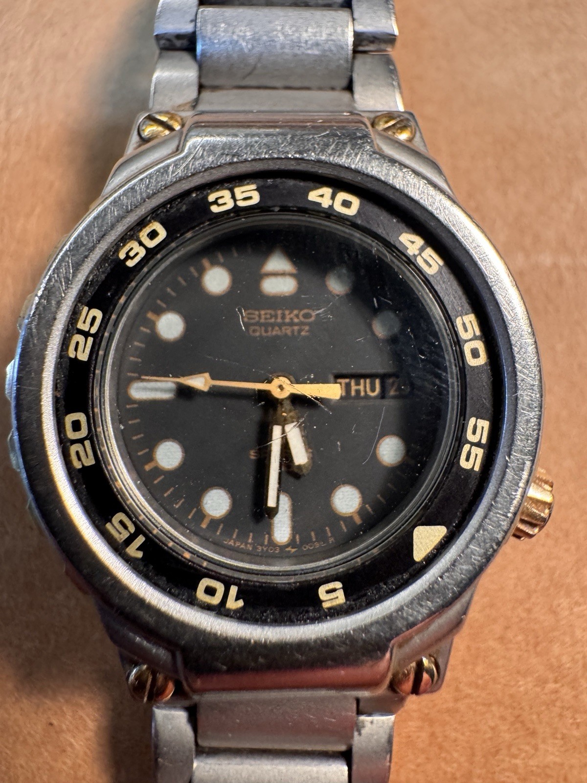 Seiko Sports 150 Watch 15 BAR 3Y03-0059 AO NEW BATTERY WORKING!