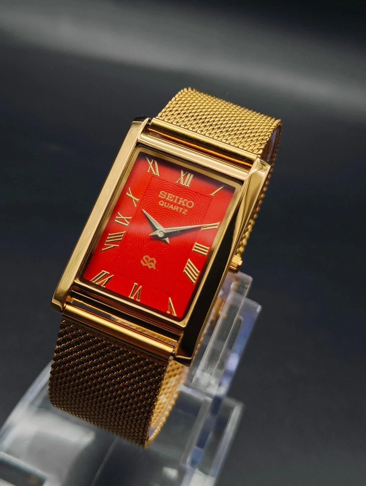 Vintage Classic Seiko Slim Quartz Men’s Golden Plated Wrist Watch