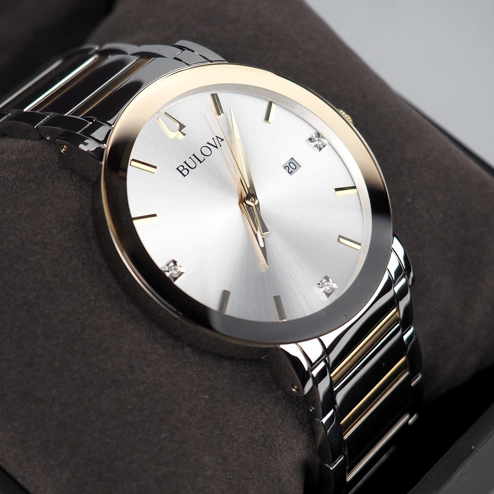 Bulova Futuro 98D151 Silver Dial Gold-Tone Stainless Steel Men’s Watch 42mm