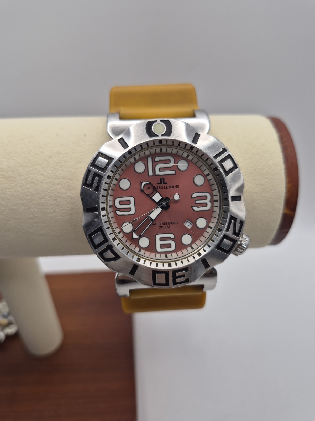 Jacques Lemans Diver Collection Date 1-1223 200m Water Resistant 20ATM Orange