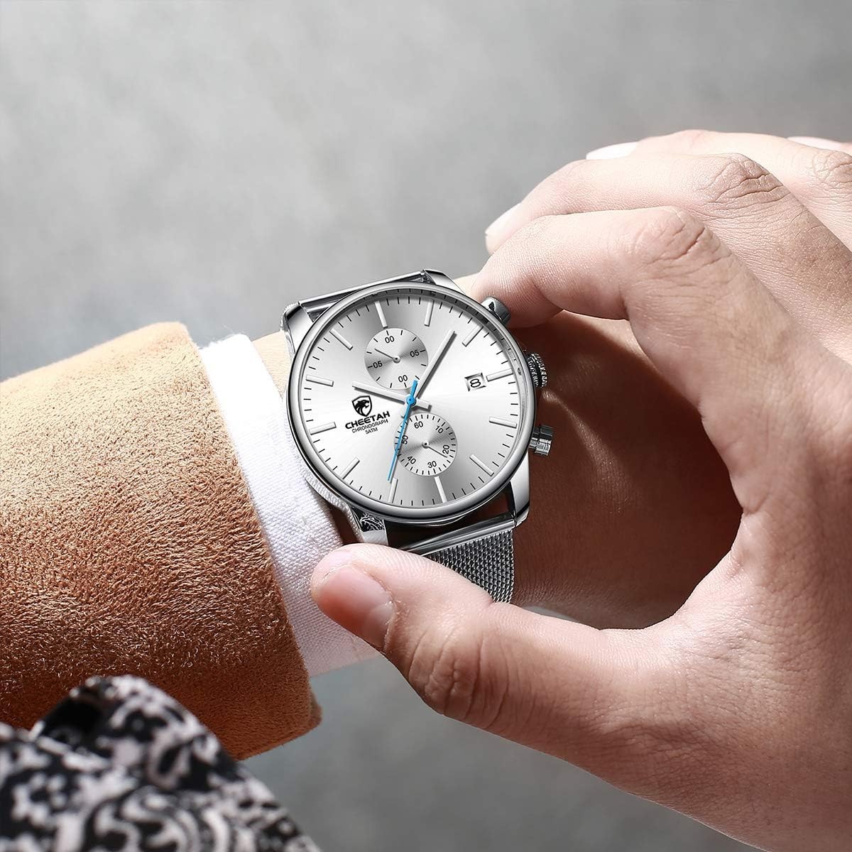 Sleek Minimalist Quartz Chronograph Watch for Men – Waterproof Stainless Steel