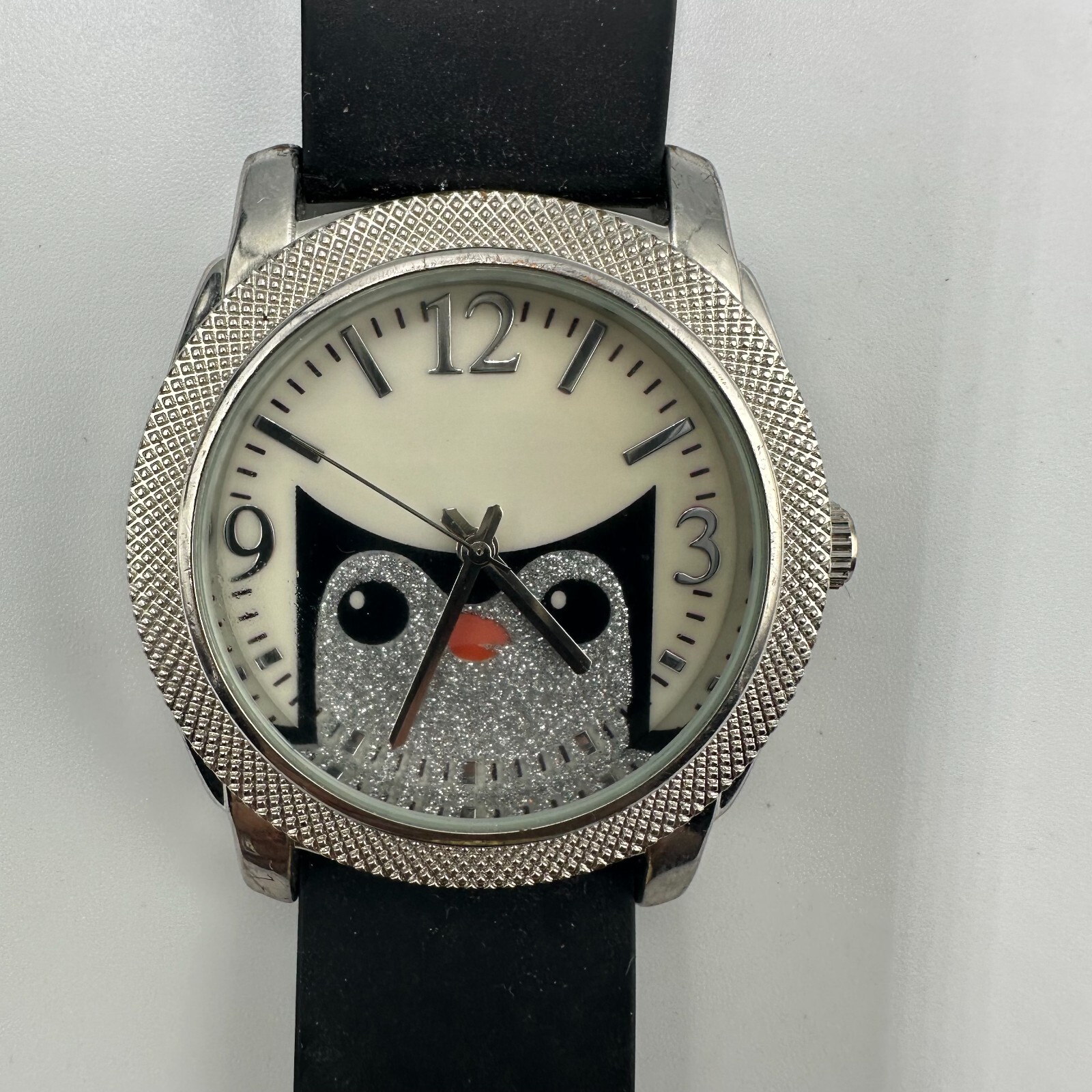 Penguin Watch Women Silver Tone Glitter Dial Black Silicone Band New Battery