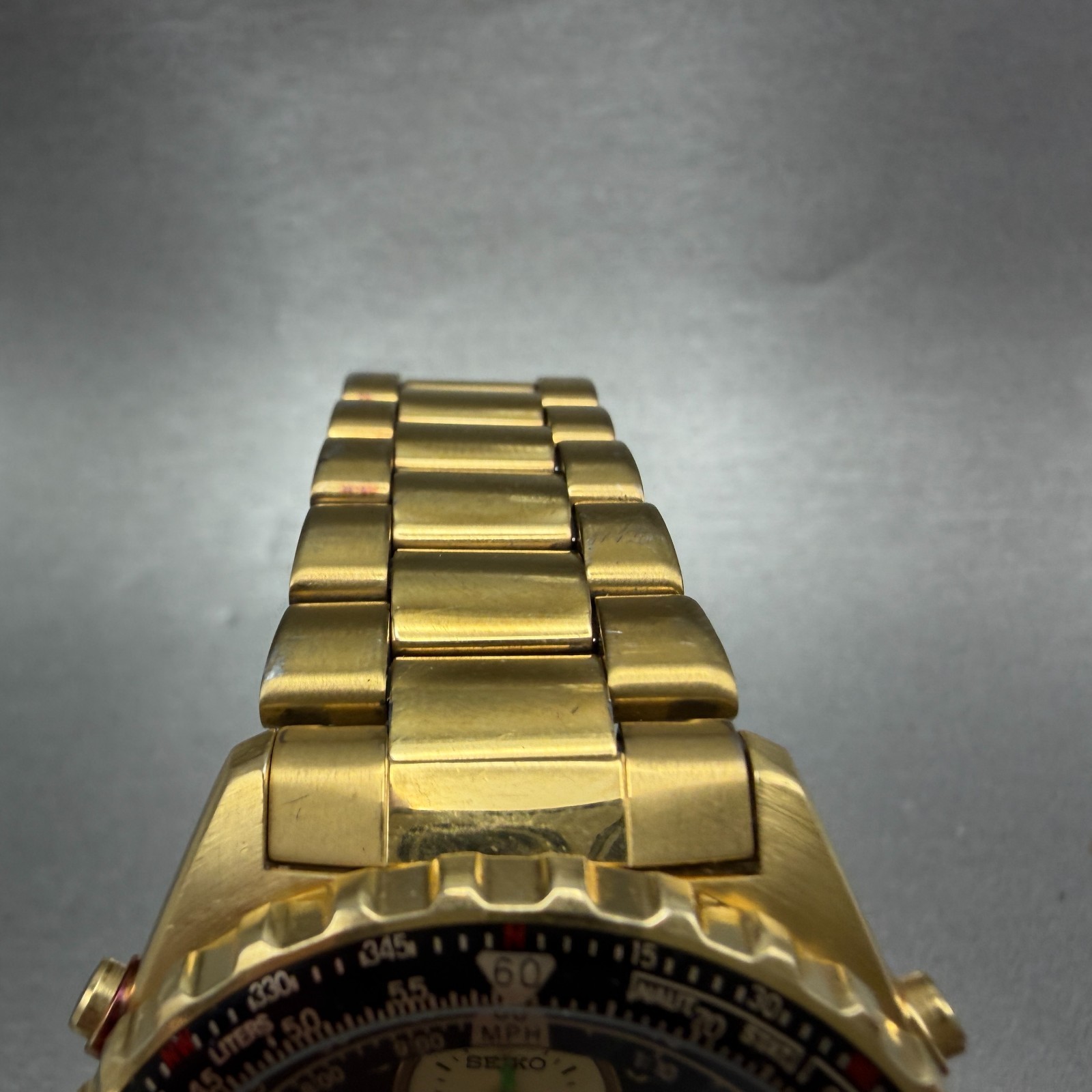 Seiko Flightmaster Chronograph Watch Men 42mm Black Dial Gold Tone Date New BatK