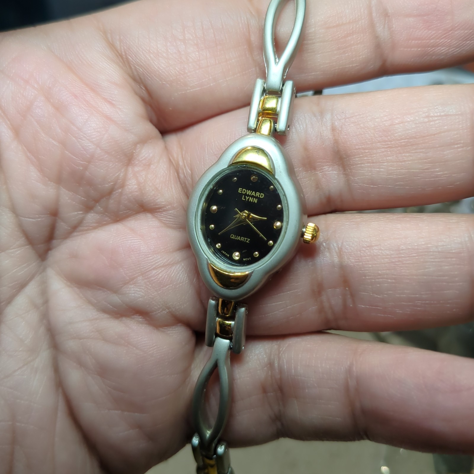 Working Vtg Edward Lynn Ladies fashion Watch Oval Two Tone New Battery Fit 7.5in
