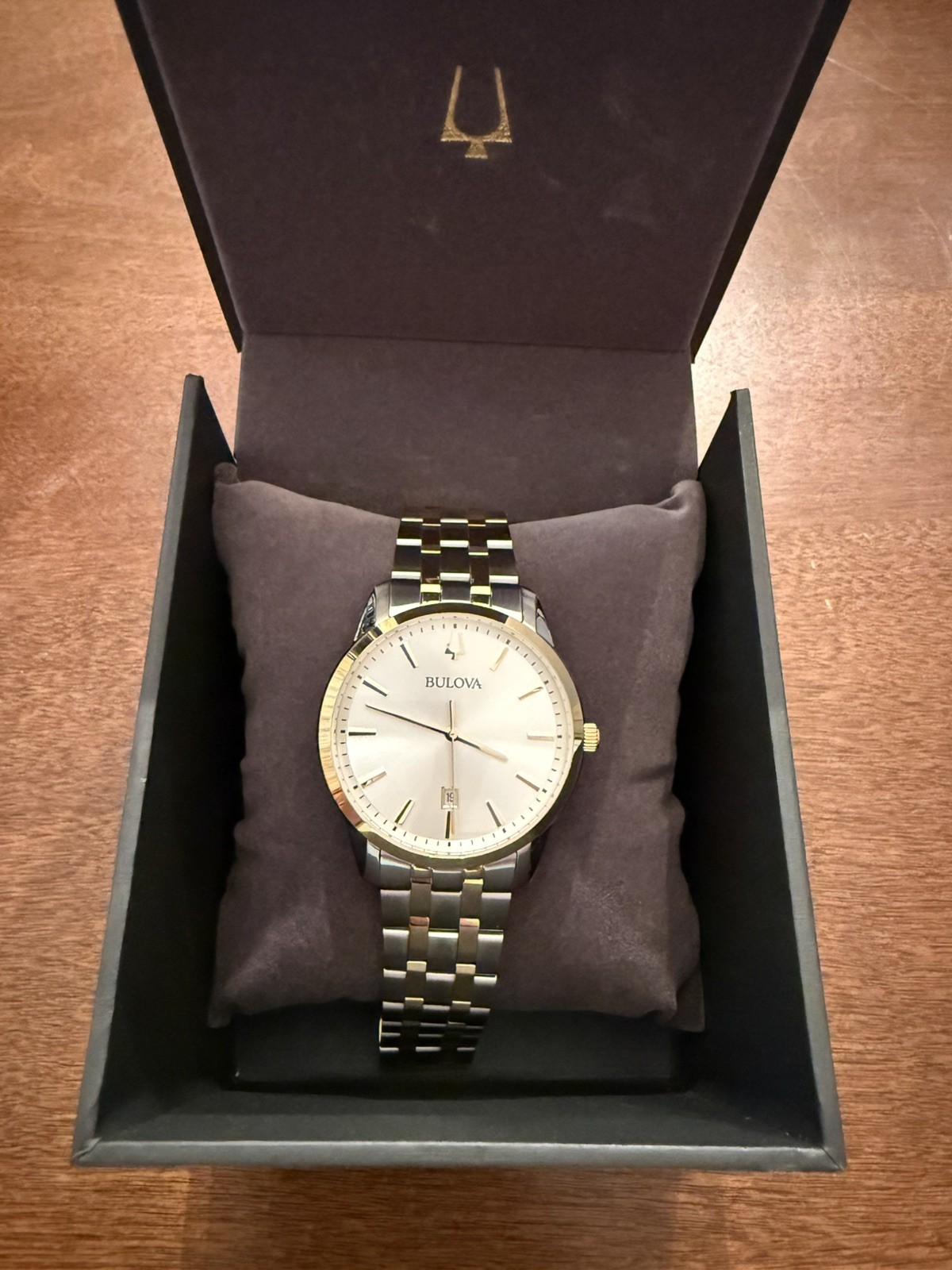 Great Looking Bulova Sutton Collection Men’s Gold & Silver Watch new, with Box!!