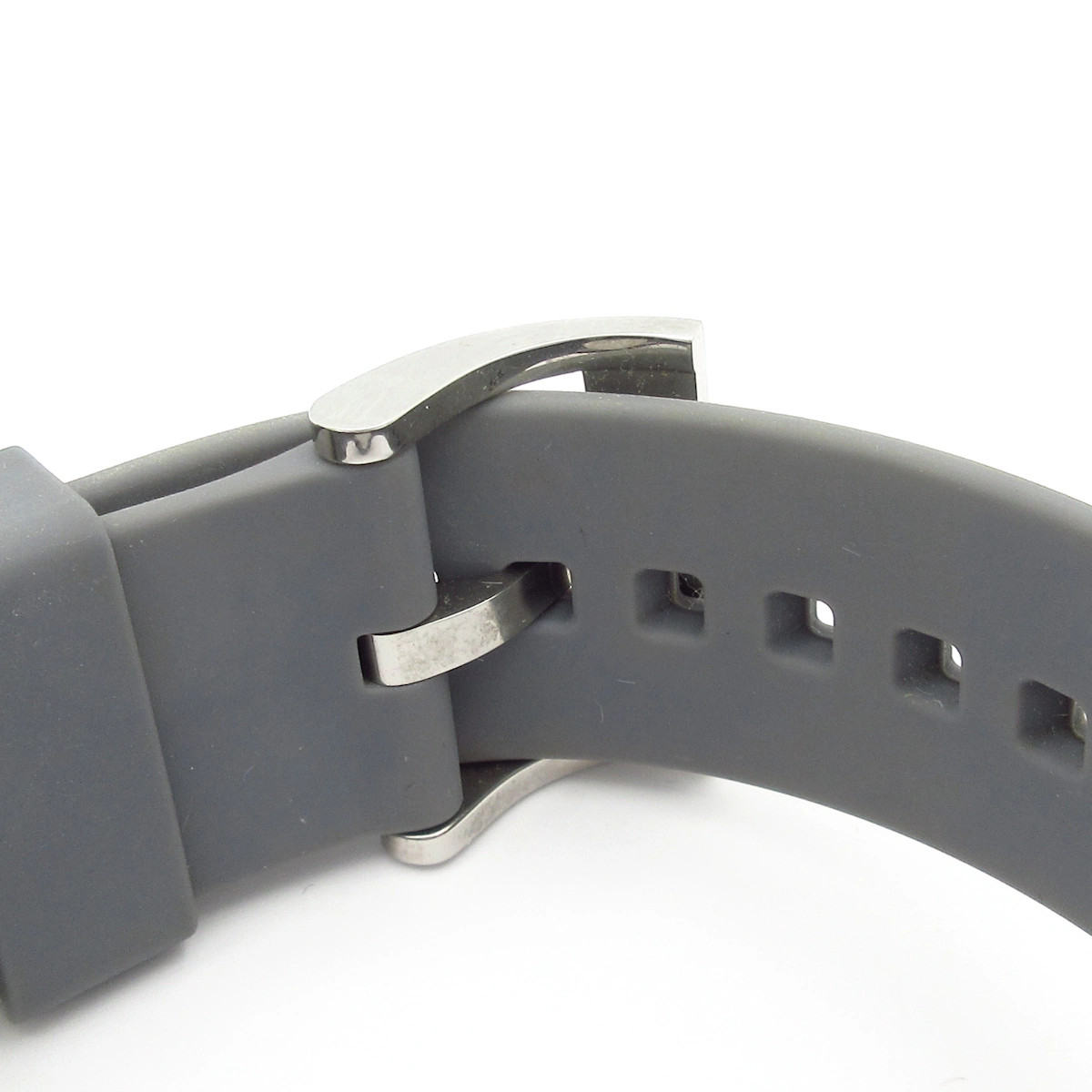 GUCCI Sync 137.1 1******* Gray Green Red Men’s Wrist Watch