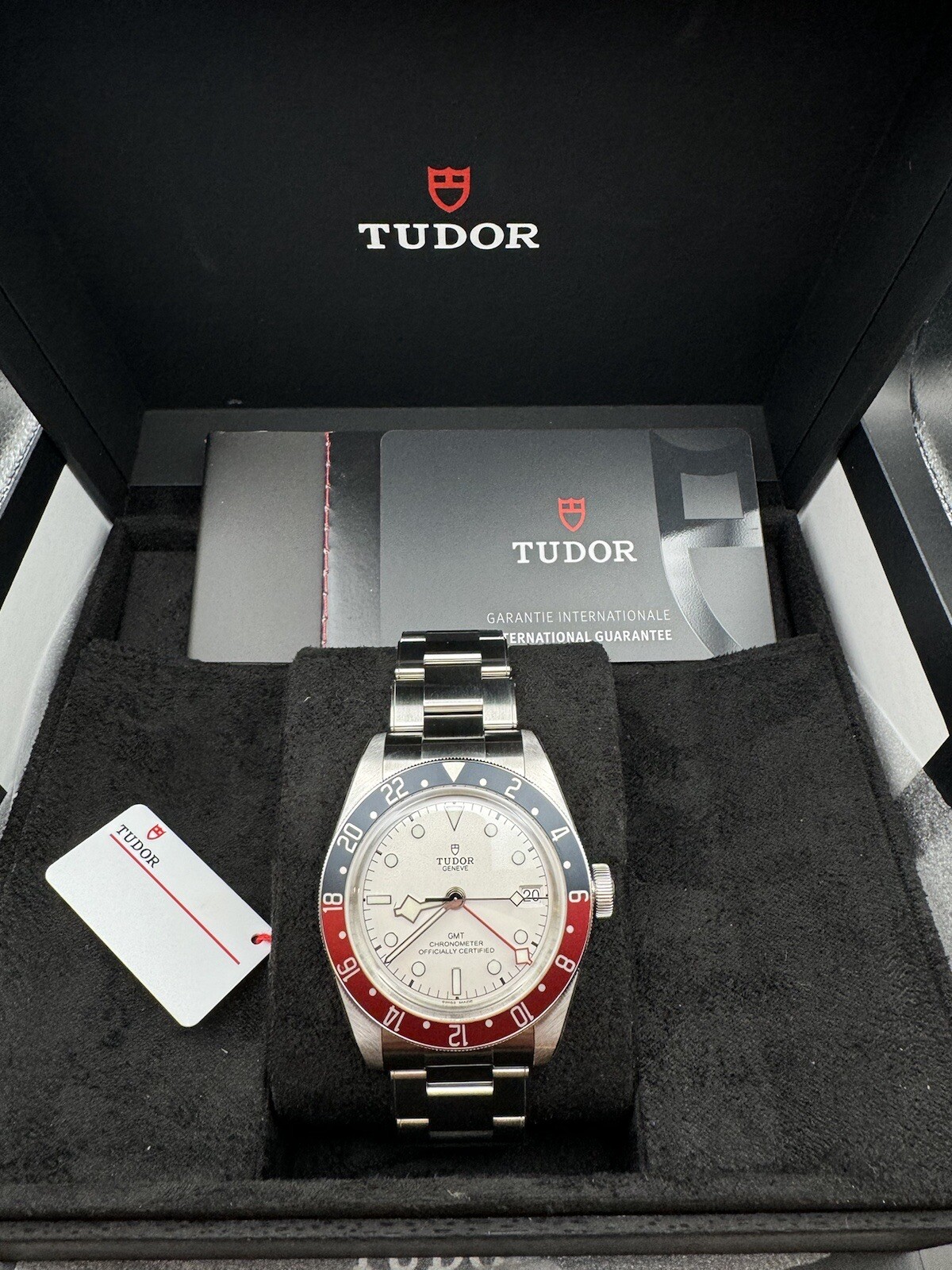 2024+ NEW TUDOR Black Bay GMT White Opaline Pepsi 41mm 79830RB – Box & Papers