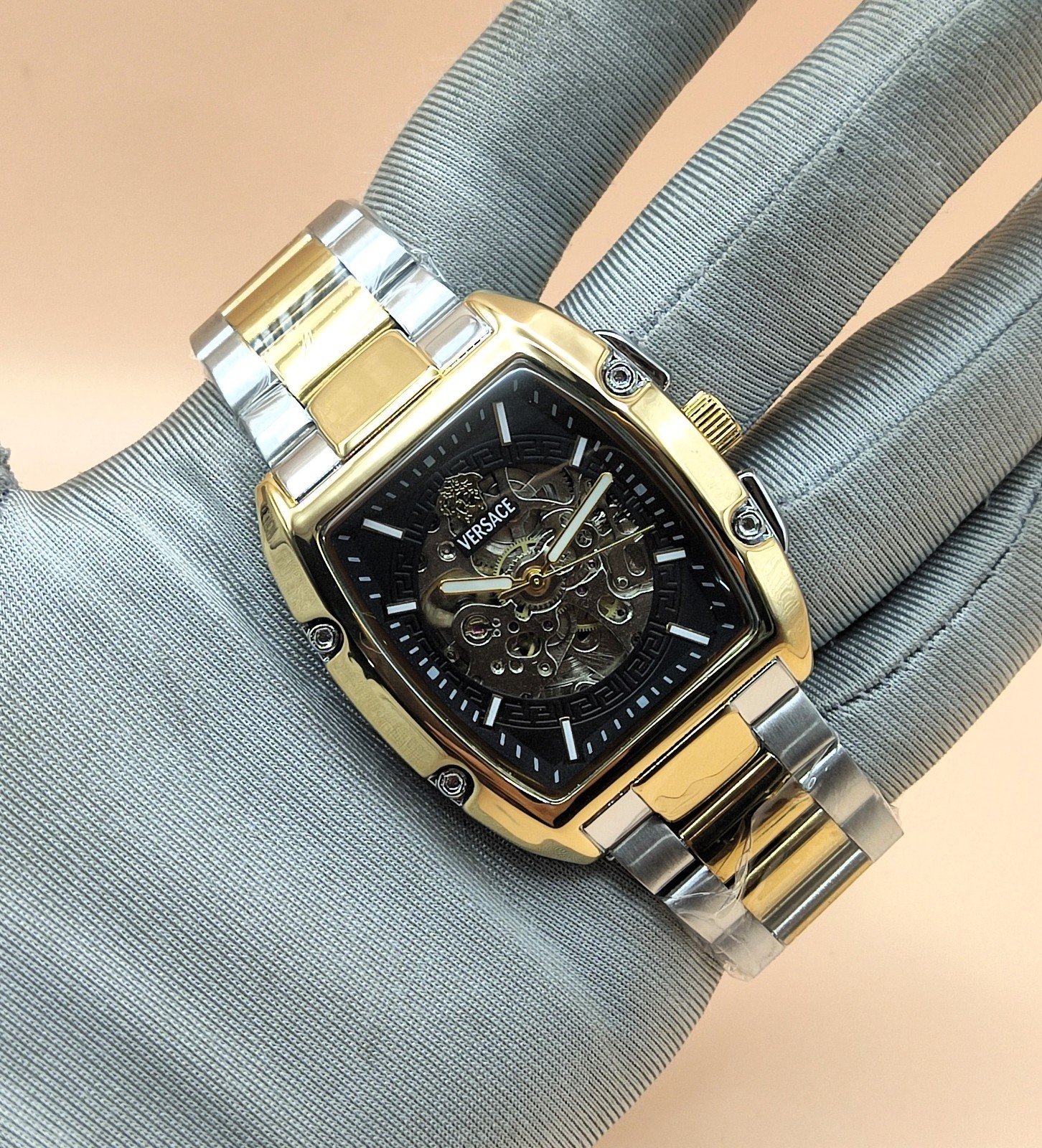 Amazing Versace Automatic Black Dial Analog Refurbished Men’s Wrist Watch