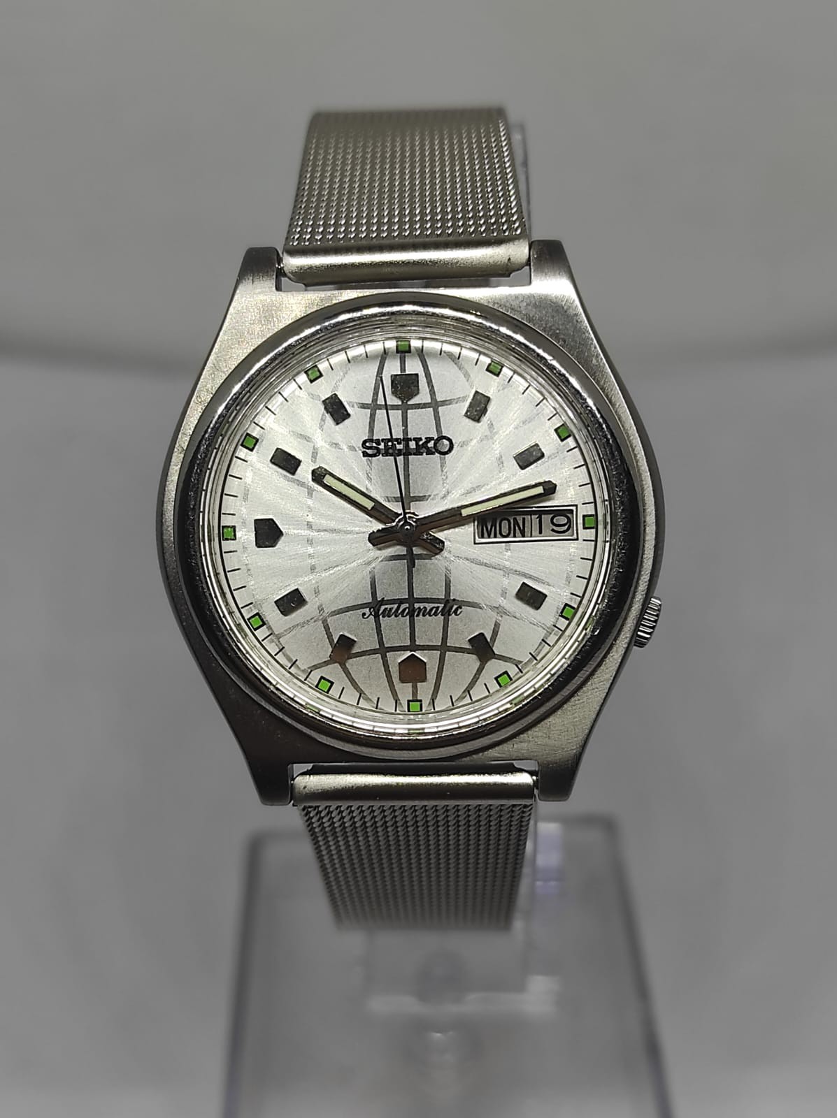 Refurbished Seiko 5 Silver Dial Vintage Men’s Watch Japan Movement 36mm