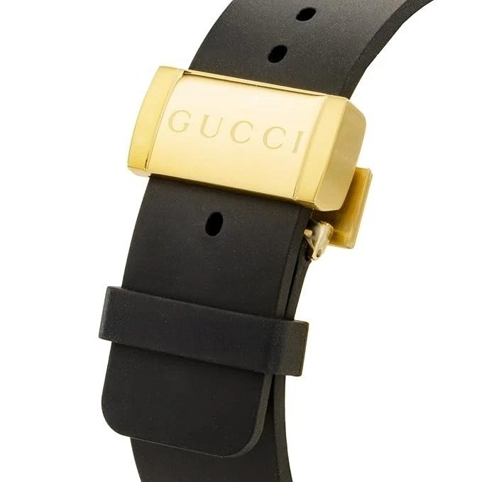 Gucci Dive Gold Snake Black Dial Rubber Strap Men’s Watch YA136219